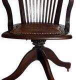 Swivel office chair