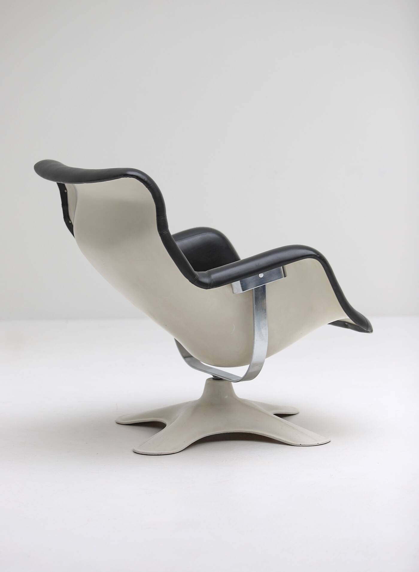 Yrjö Kukkapuro 'Karuselli' Lounge Chair By Avarte Finland, 1960S