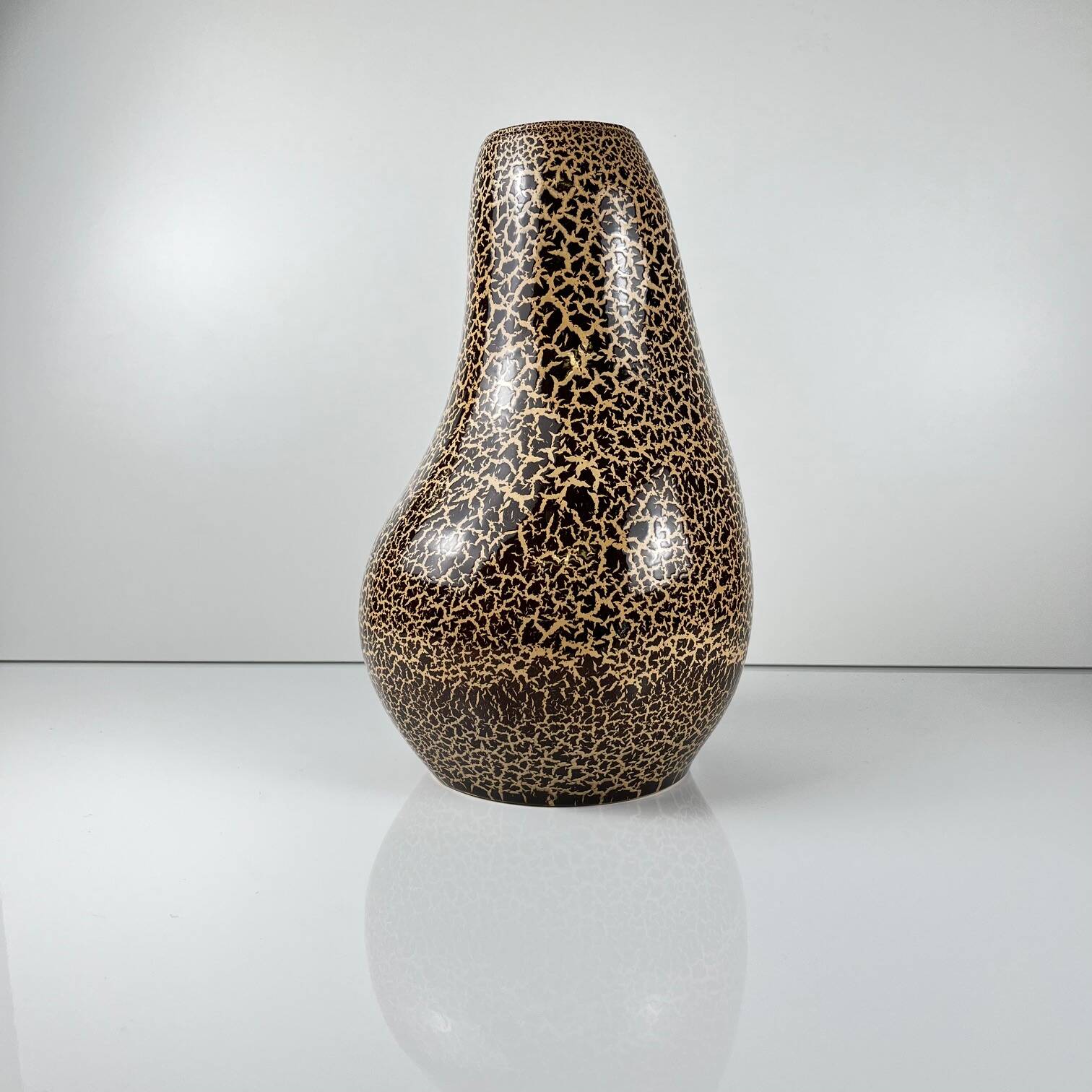 Vase with crackle decoration, Spain, 1990