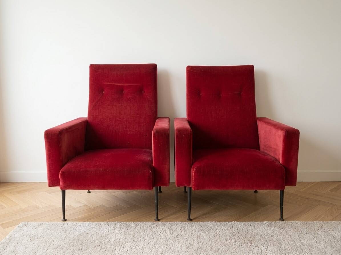 Pair of vintage 70s armchairs in red velvet