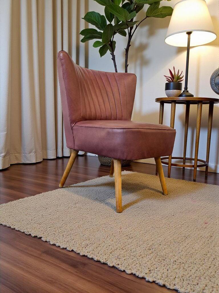 Vintage pink cocktail chair / single chair / retro chair
