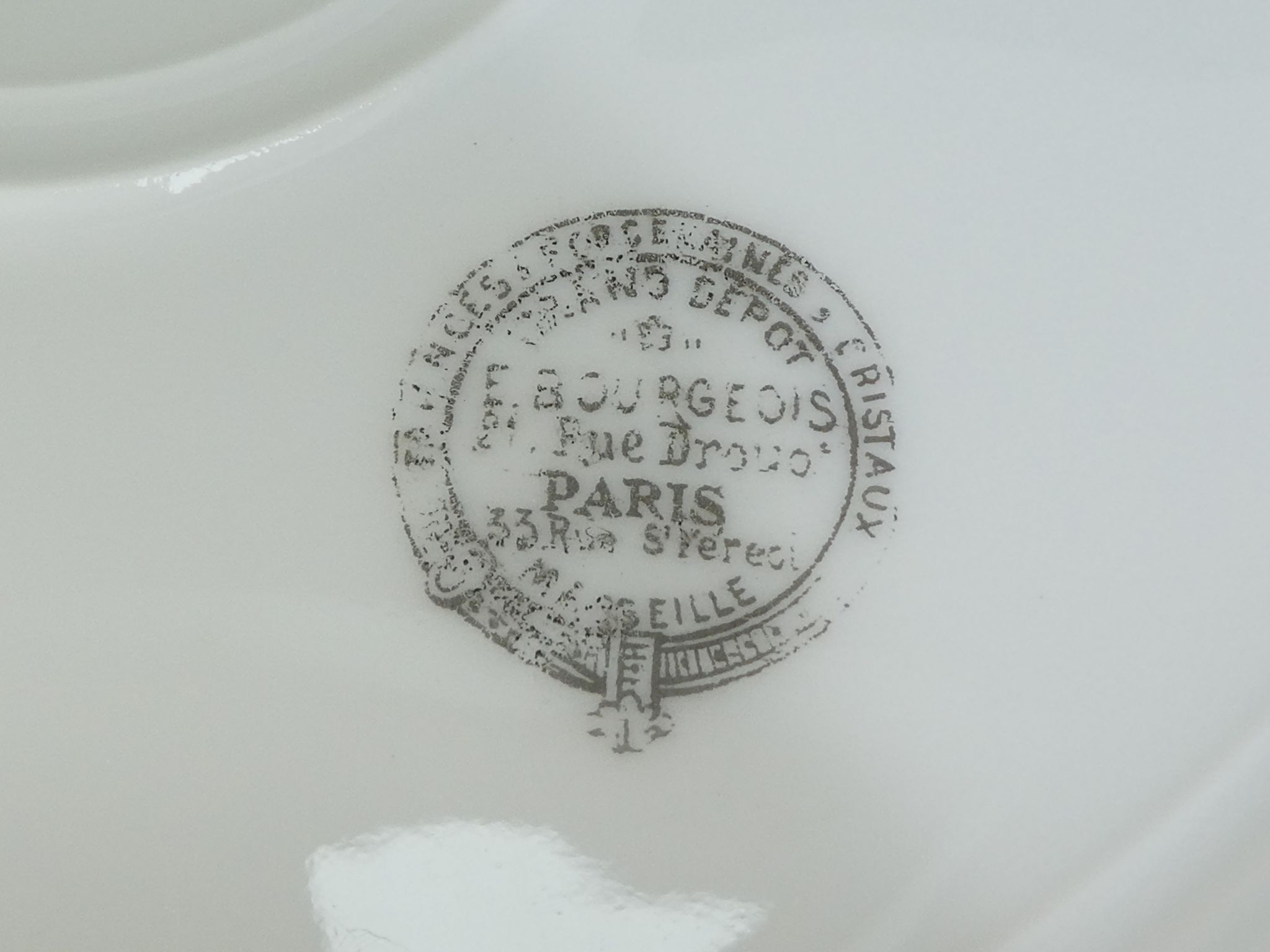 Limoges porcelain round plate for e.Bourgeois Paris no.2