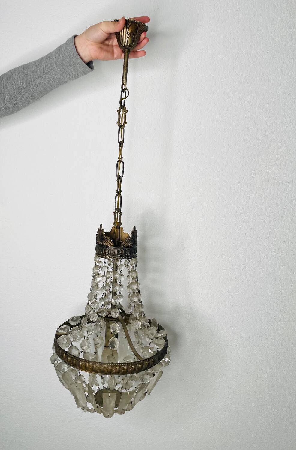 Lustre montgolfière en laiton à pampilles