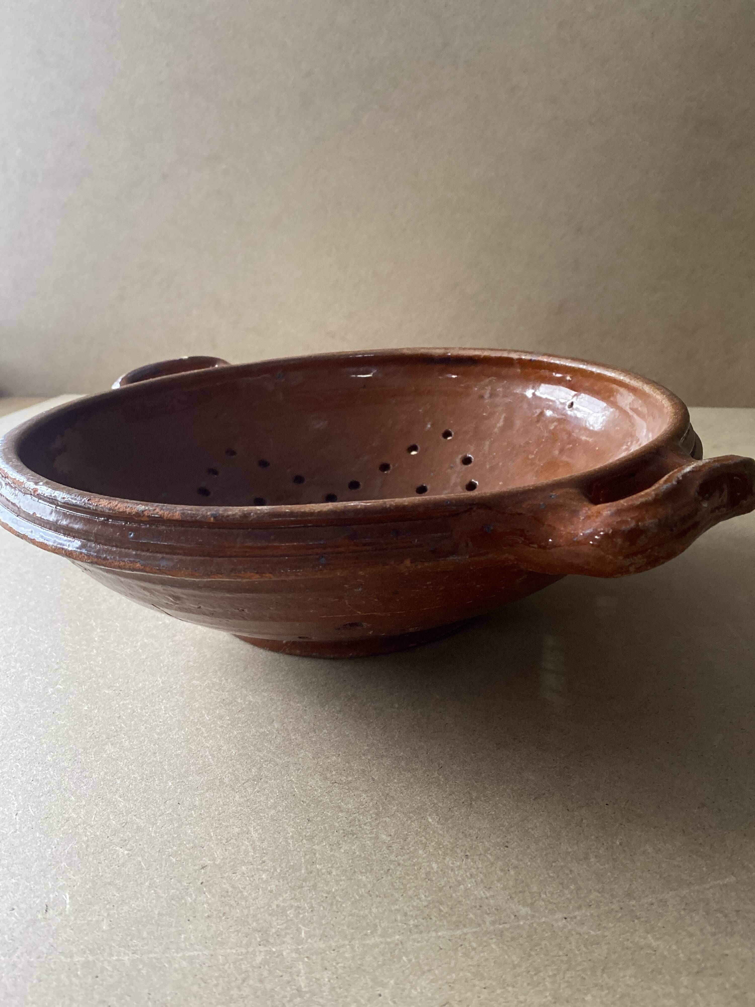 Glazed earthenware drainer