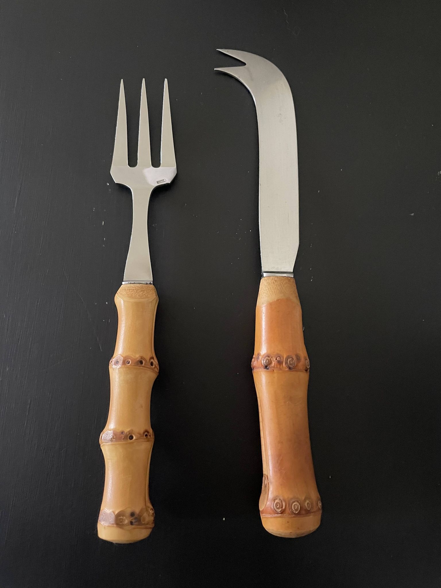 Bamboo handle cheese serving cutlery
