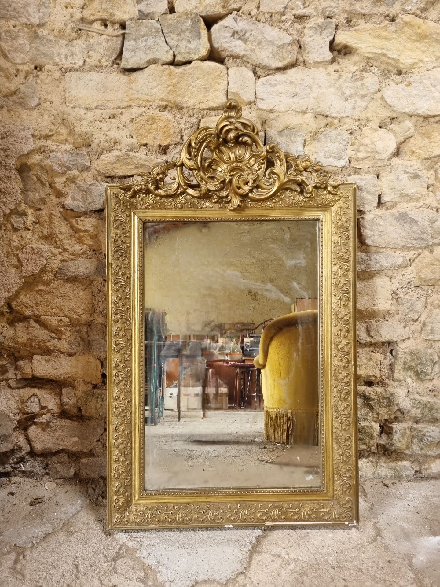 Miroir trumeau doré