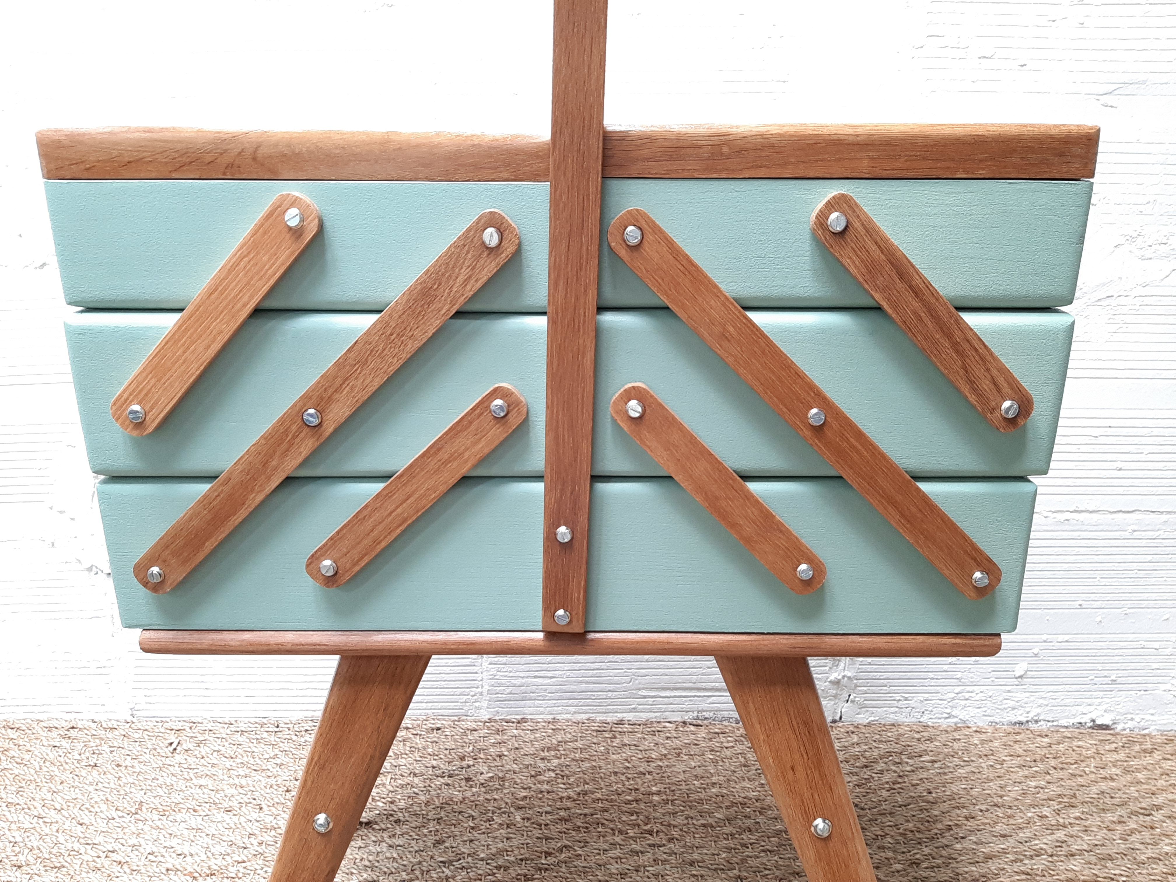 Sewing table years 50