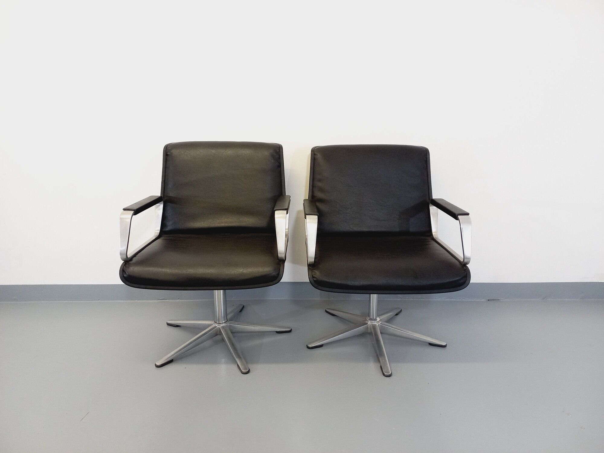 Pair of vintage office armchairs from the 60s and 70s by Wilkhahn