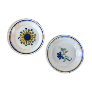 Paire d’assiettes en