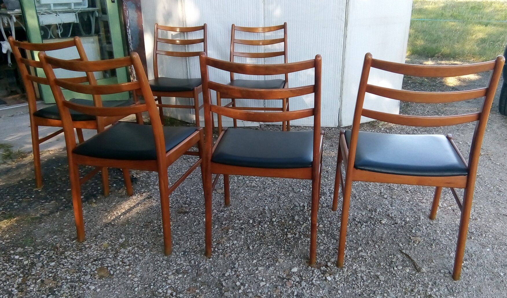 set of 6 vintage Scandinavian chairs