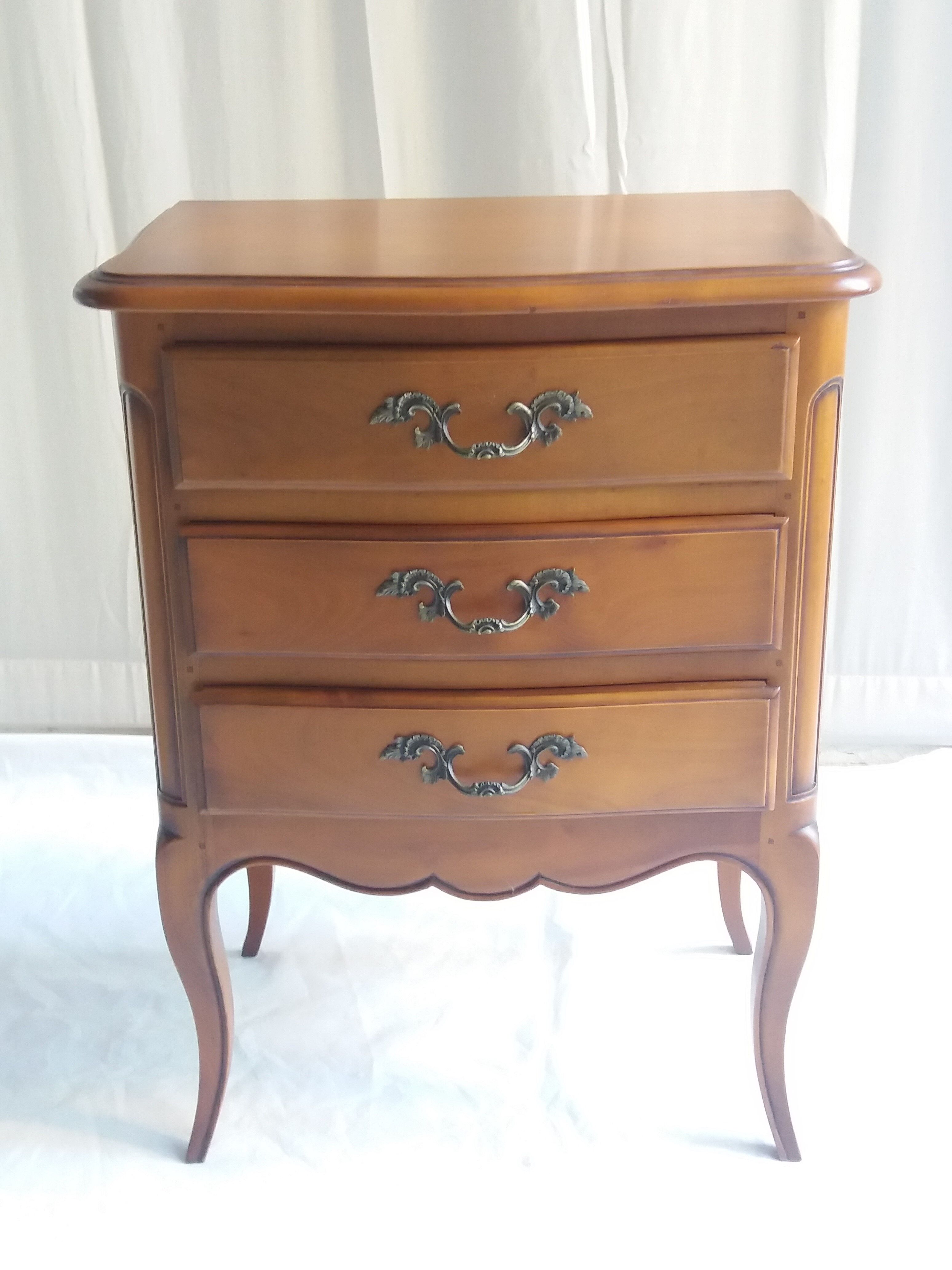 DRESSER LOUIS XV STYLE JUMPER