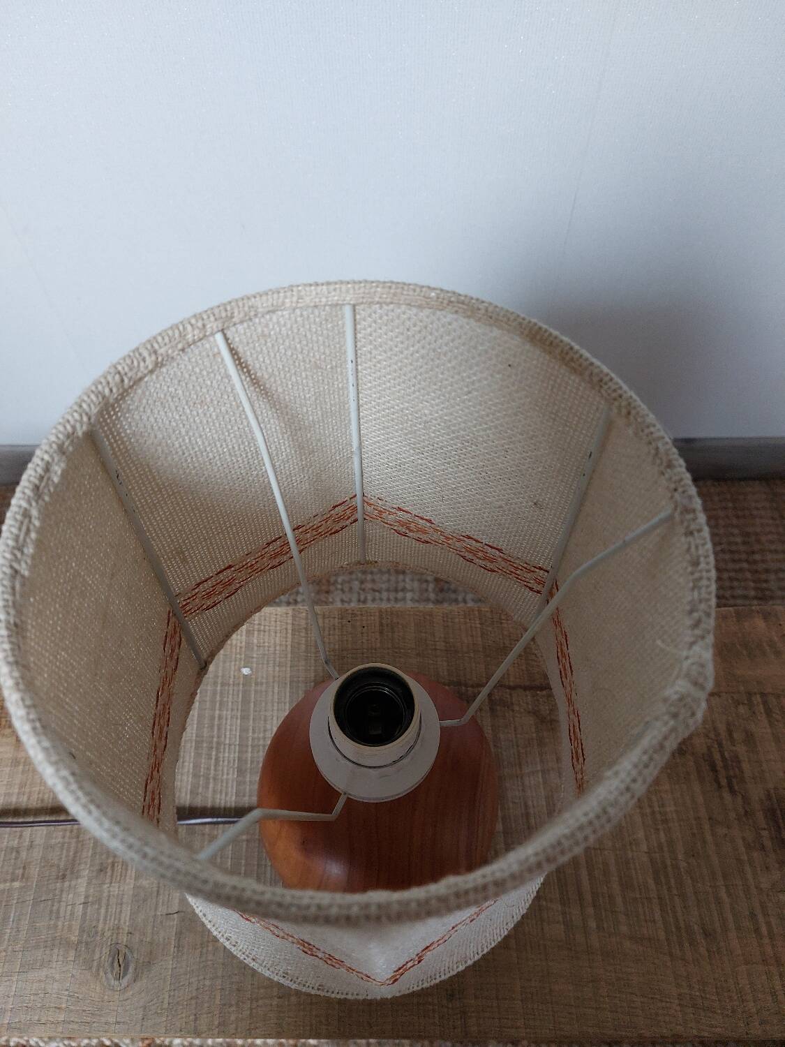 Lampe boule bois 1970 brutaliste moderniste