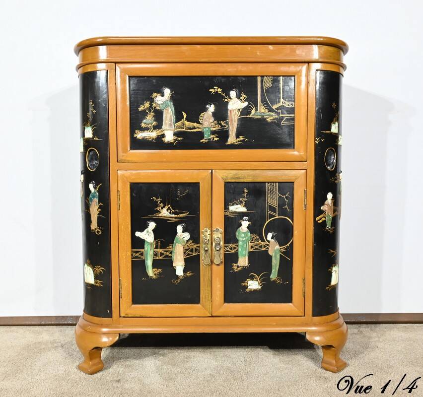 Asian Liquor Cabinet in Lacquered Wood, China – 1950