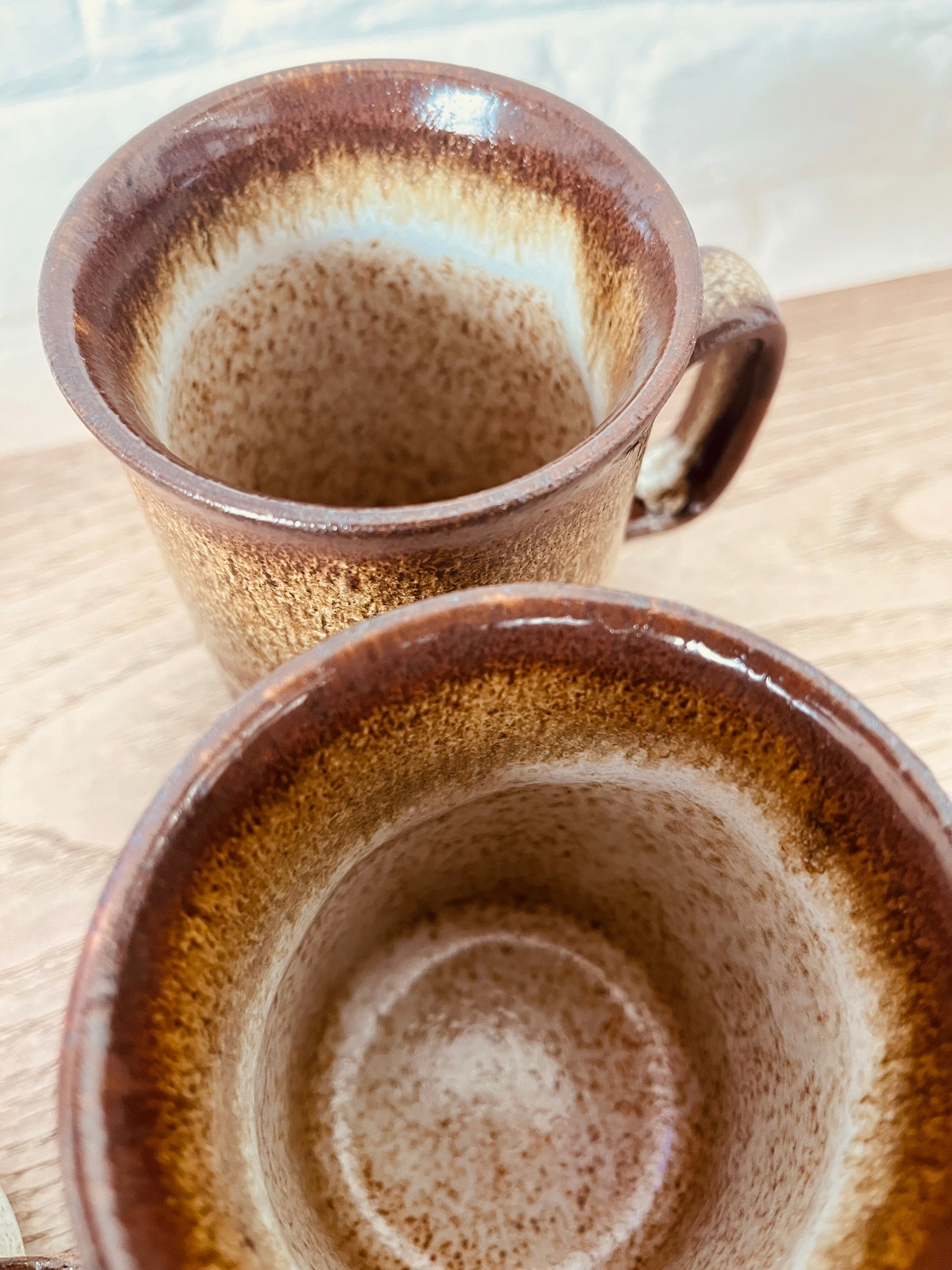 English ceramic mugs