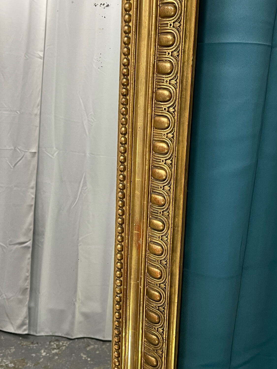 Late nineteenth mirror 146x106cm