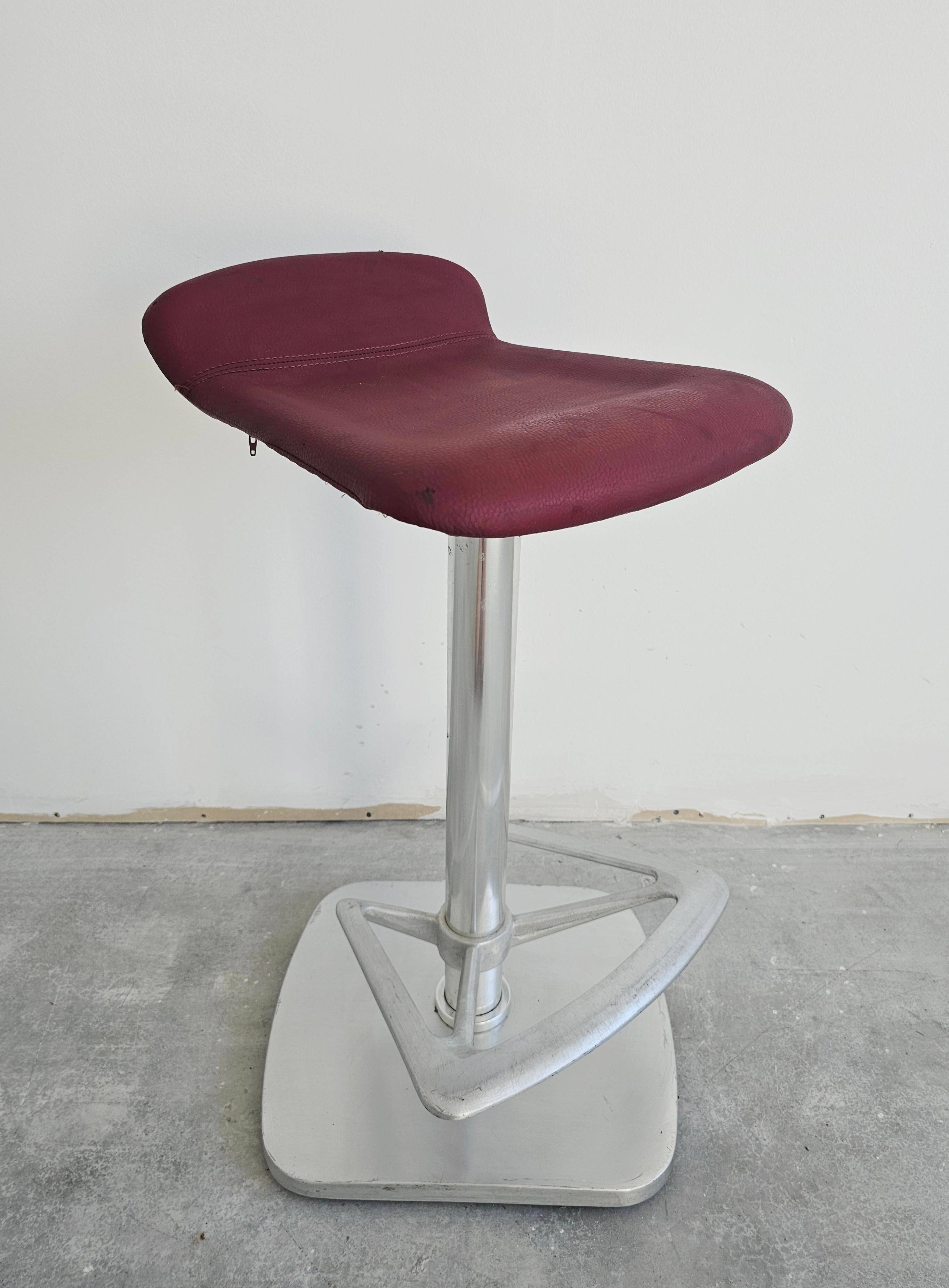 Set of 4 postmodern bar stools by Indecasa, design by Joan Casas, 1980s.
