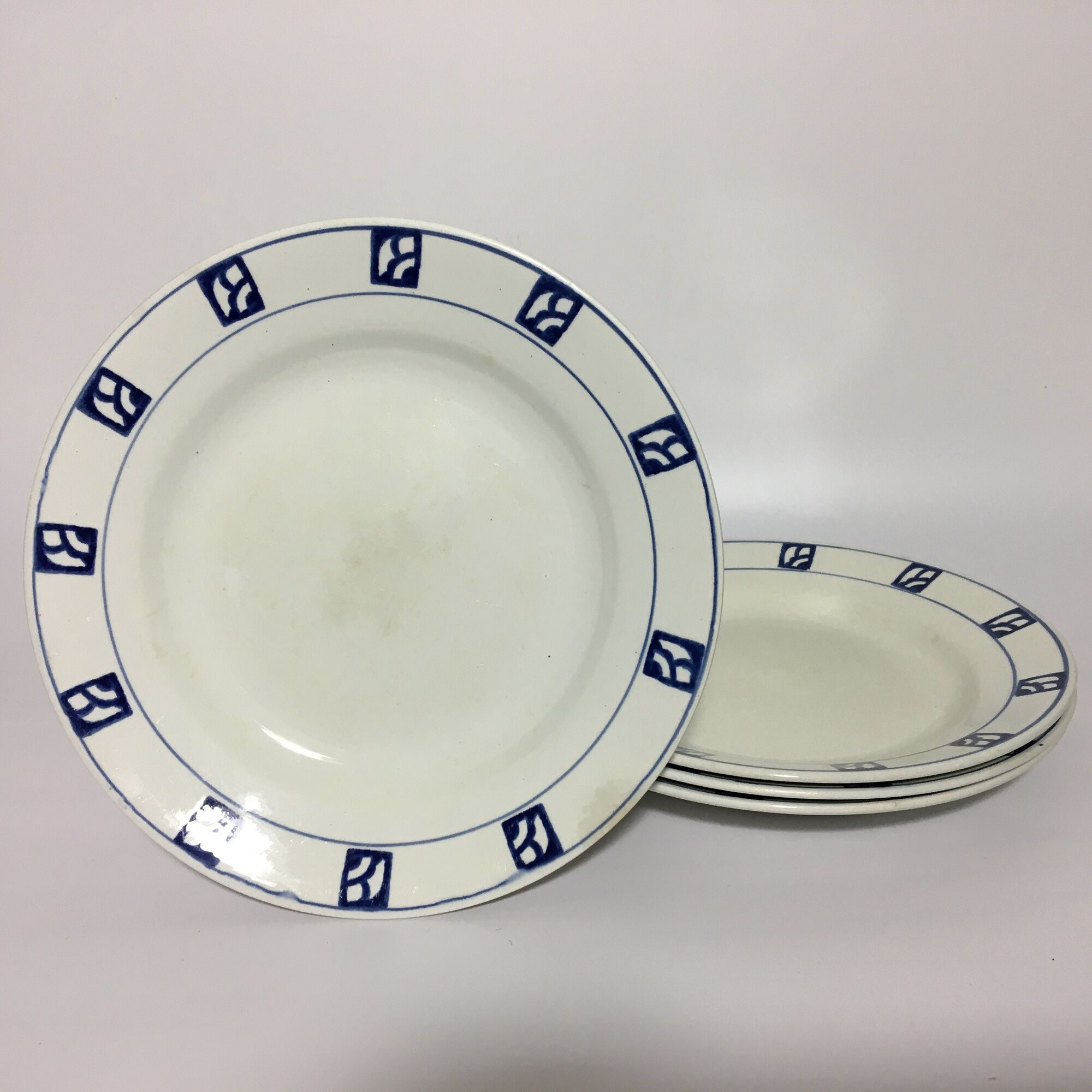 Set of 4 vintage flat plates "ste amandinoise st amand"