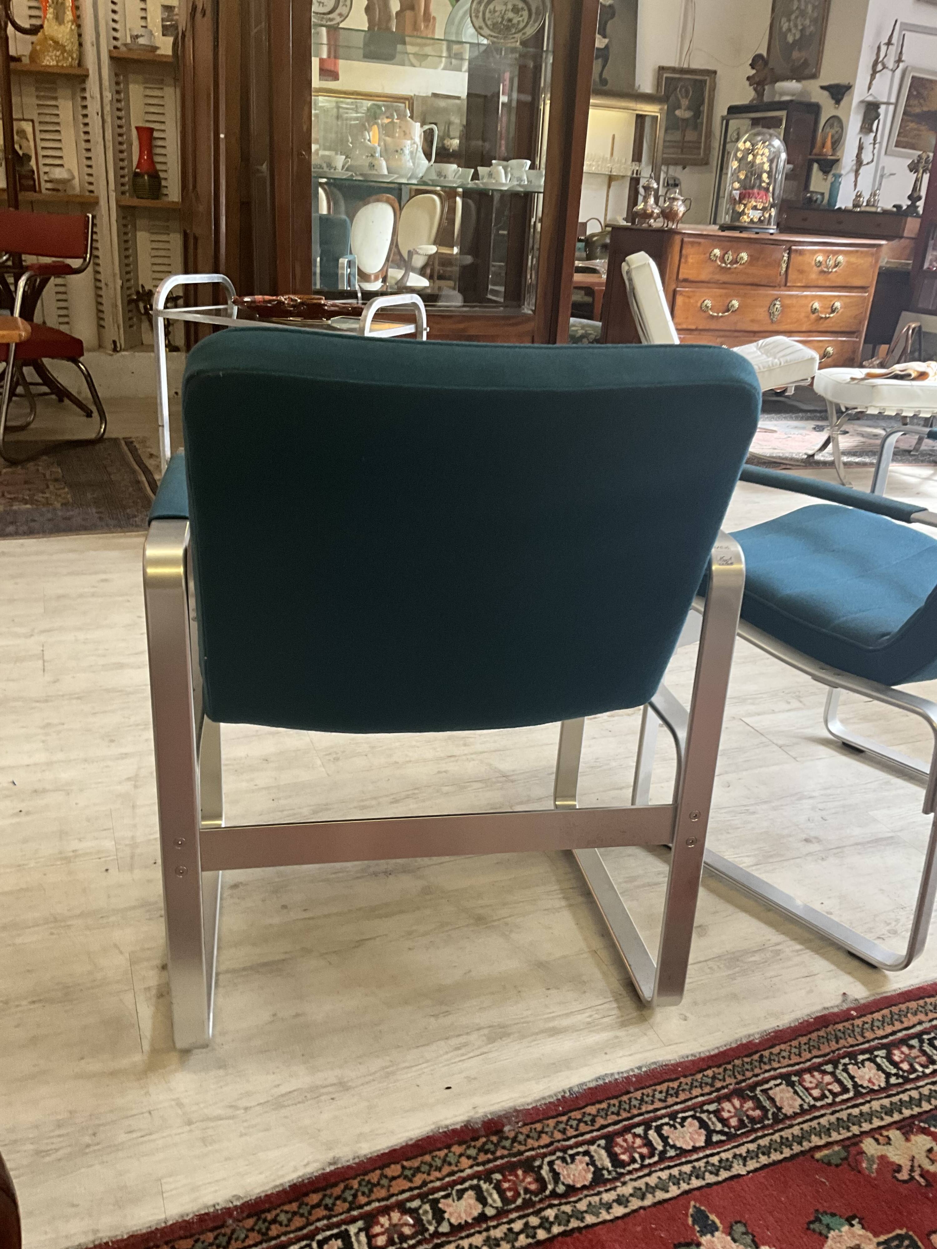 Paire de fauteuils par Karl Erik Ekselius