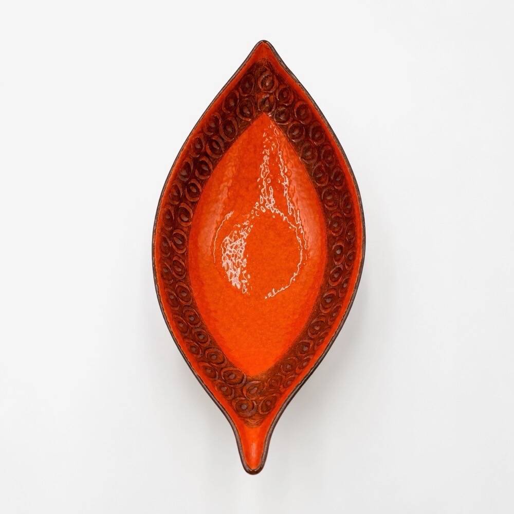 Large Italian modernist ceramic bowl from the 60s/70s.