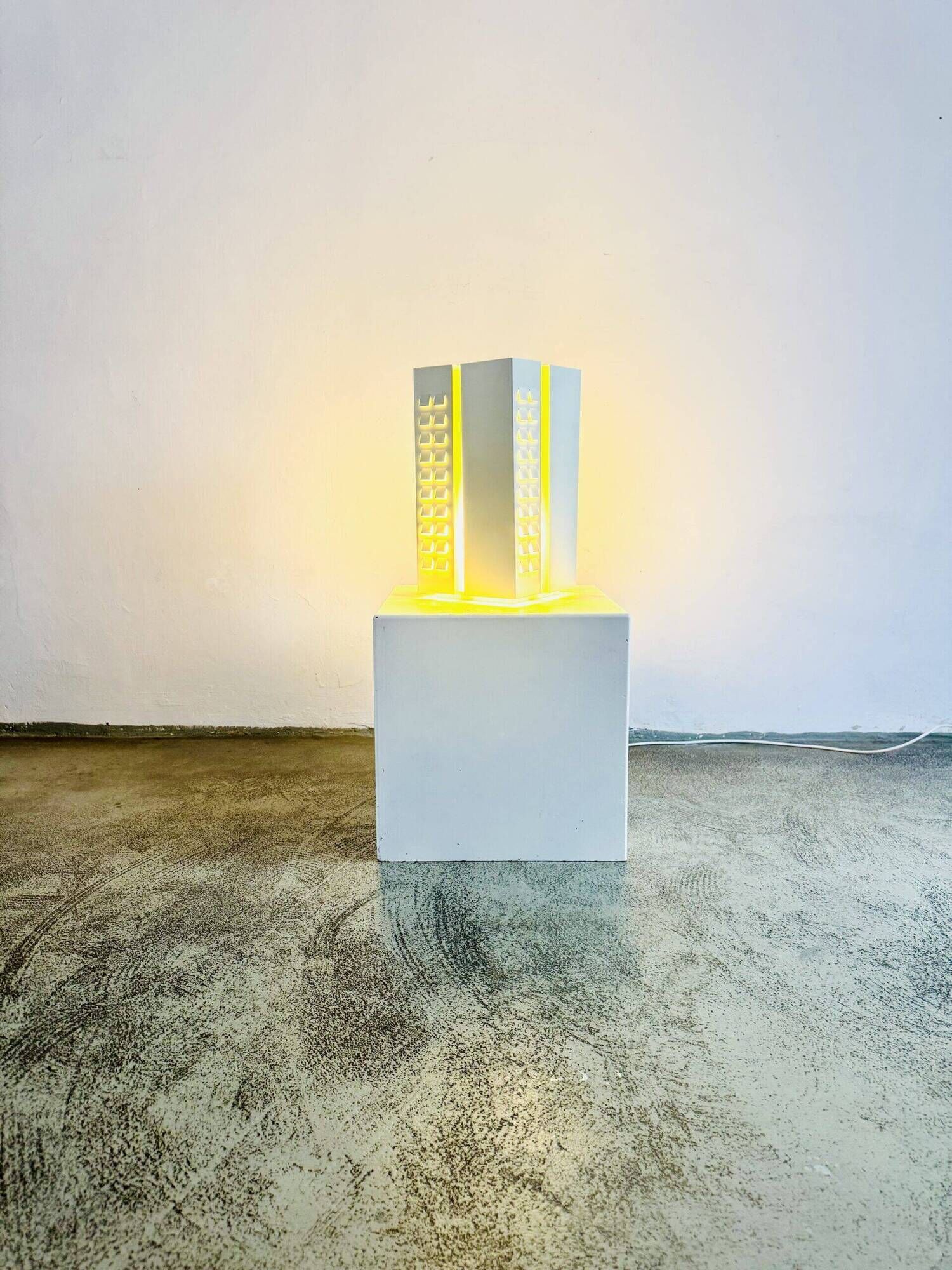 D-2055.14 Siësta Table Lamp By Maija Liisa Komulainen For Raak Amsterdam, The Netherlands 1970S
