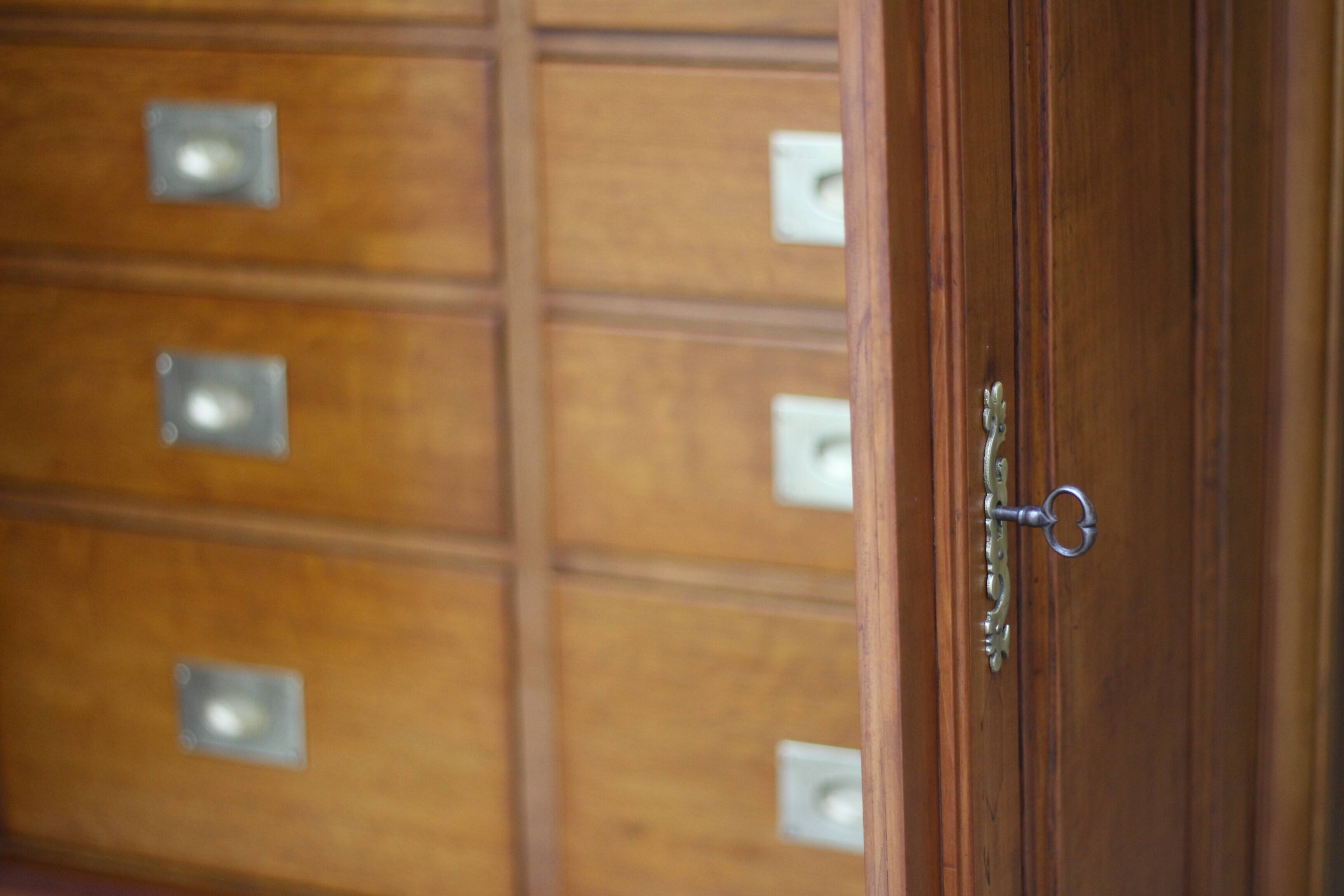 Superb piece of professional furniture: cardboard box, chest of drawers, storage