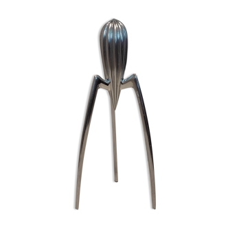 Citrus press " juicy Salif " by Philippe Starck.