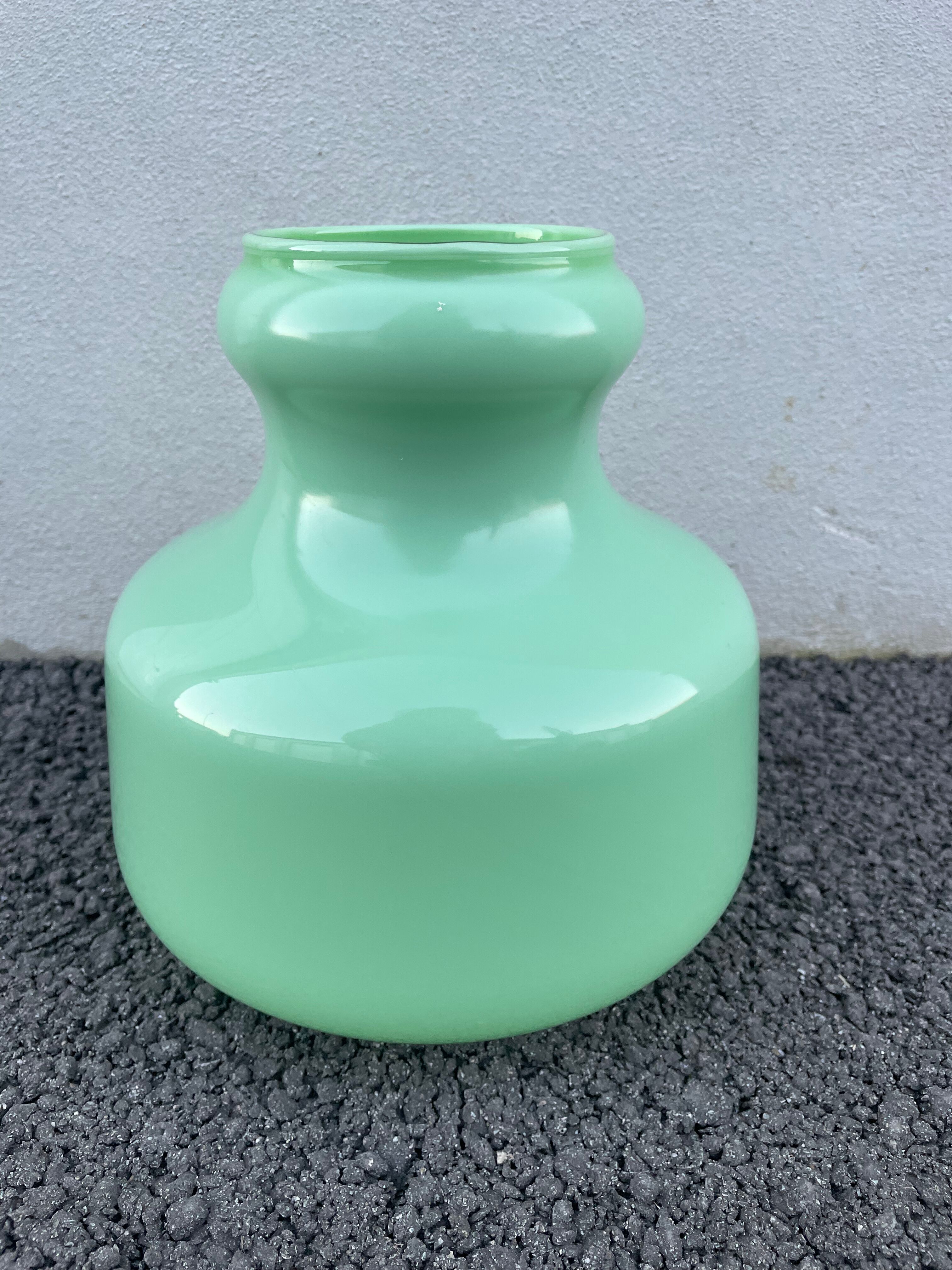 Opaline green globe mint 70s