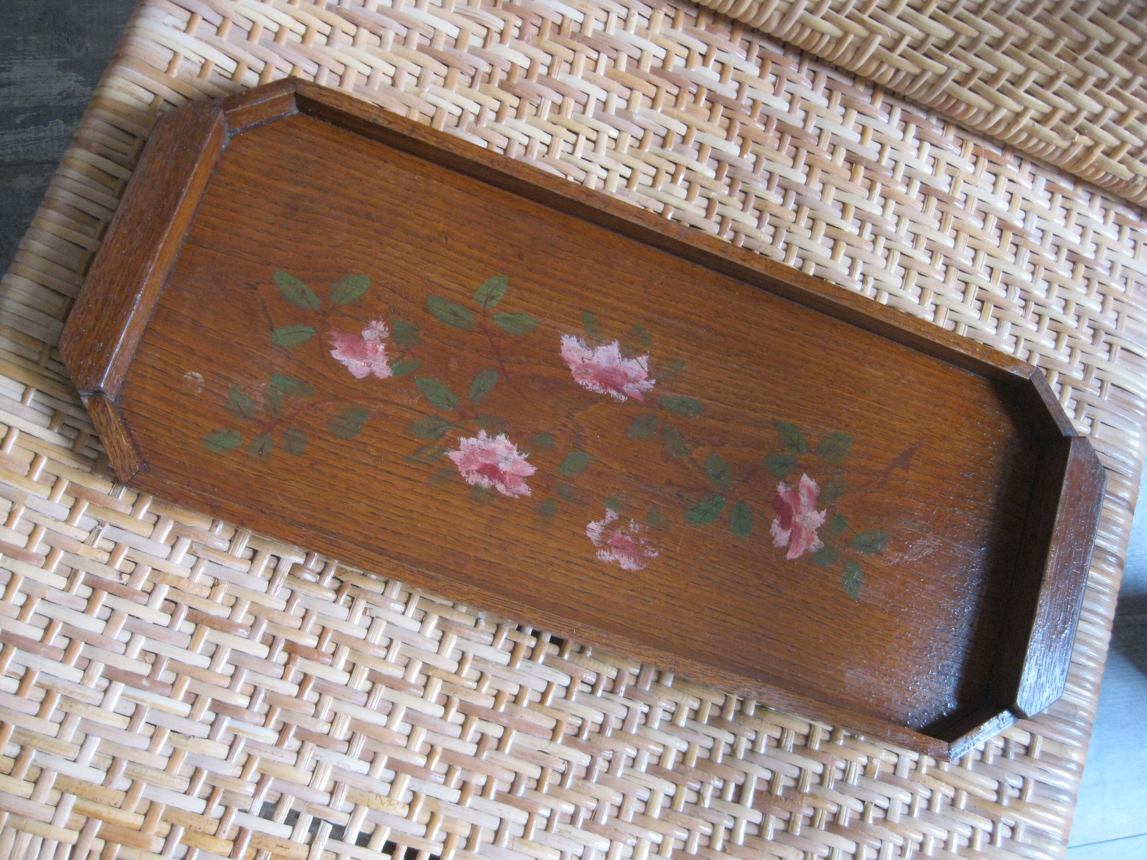 Wooden wooden art deco painted flowers