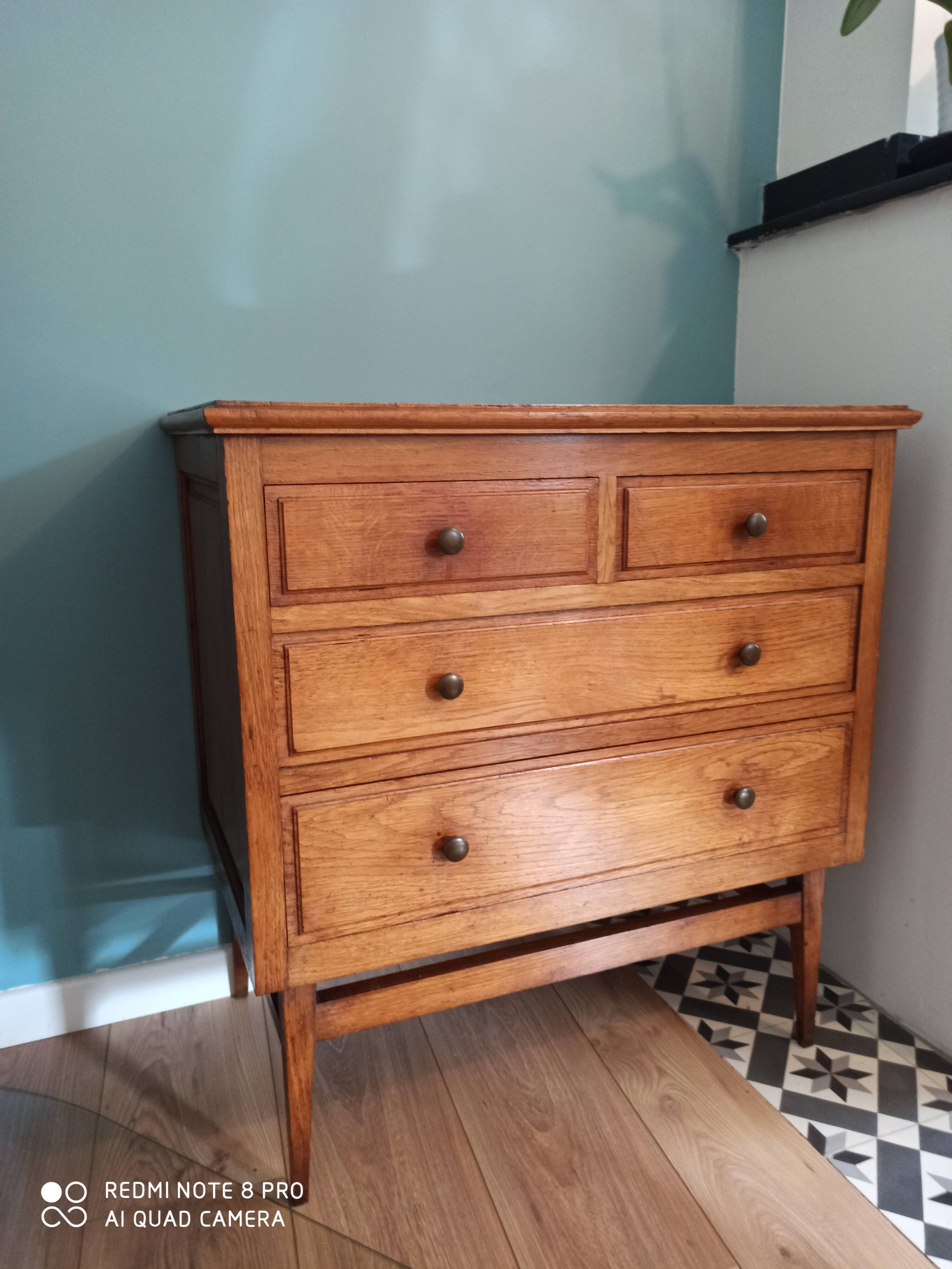 Vintage chest of drawers