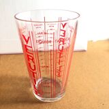 Verutile vintage red measuring cup