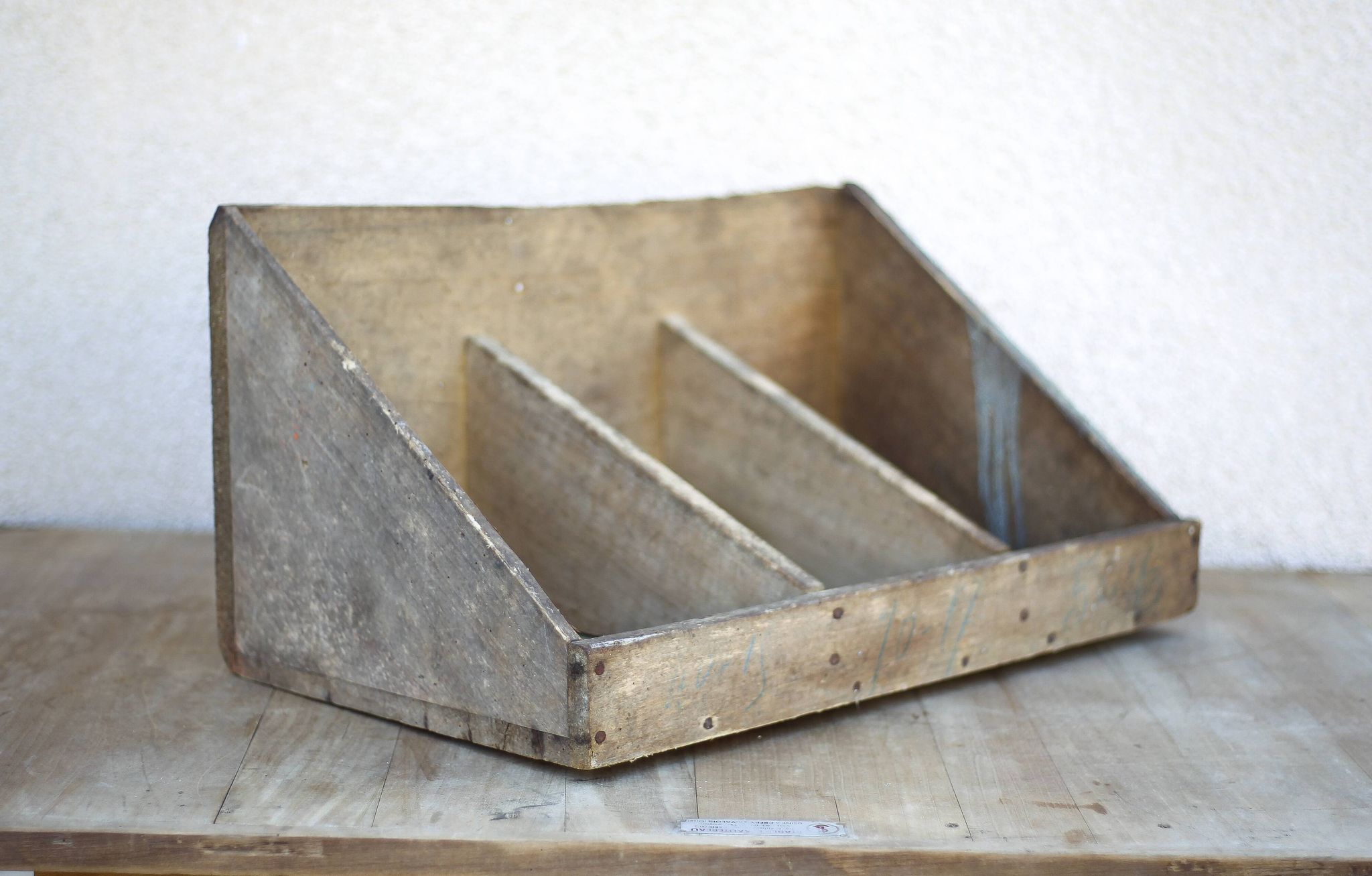 Bac rangement bois, meuble de rangement vintage, rangement outil