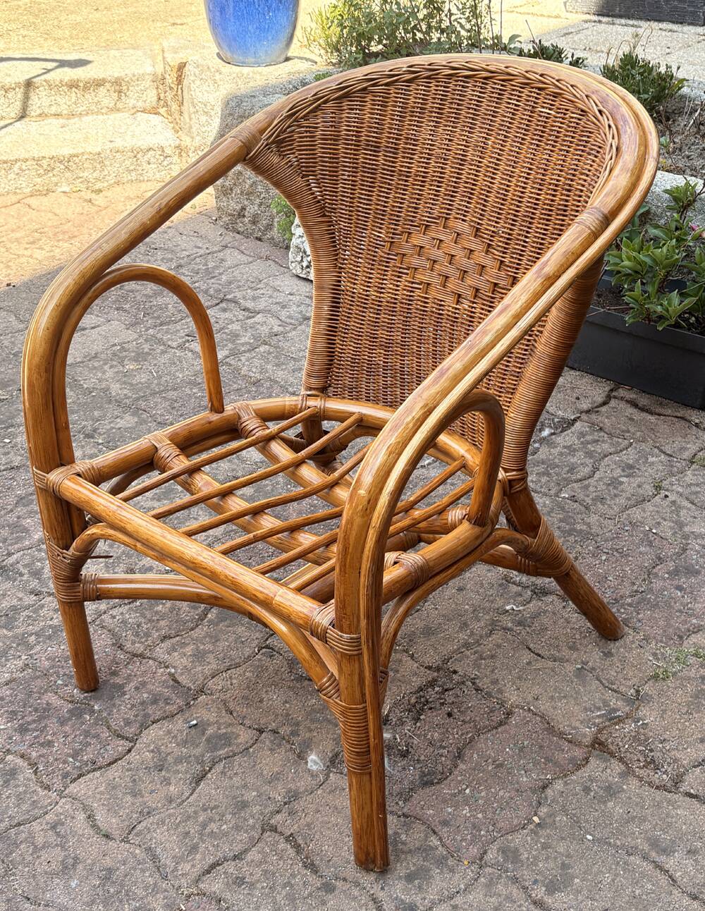 Vintage woven rattan armchair – bohemian charm – vintage – 70s – 80s