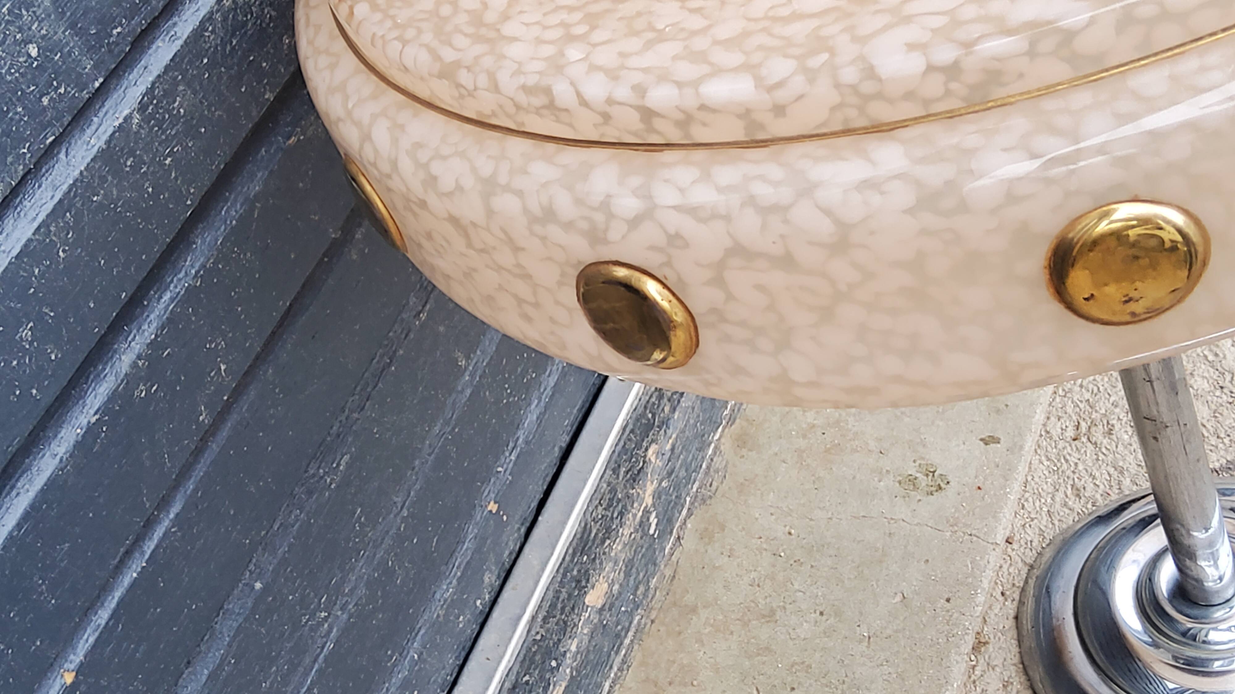 1930s Art Deco chandelier in glass and chromed metal