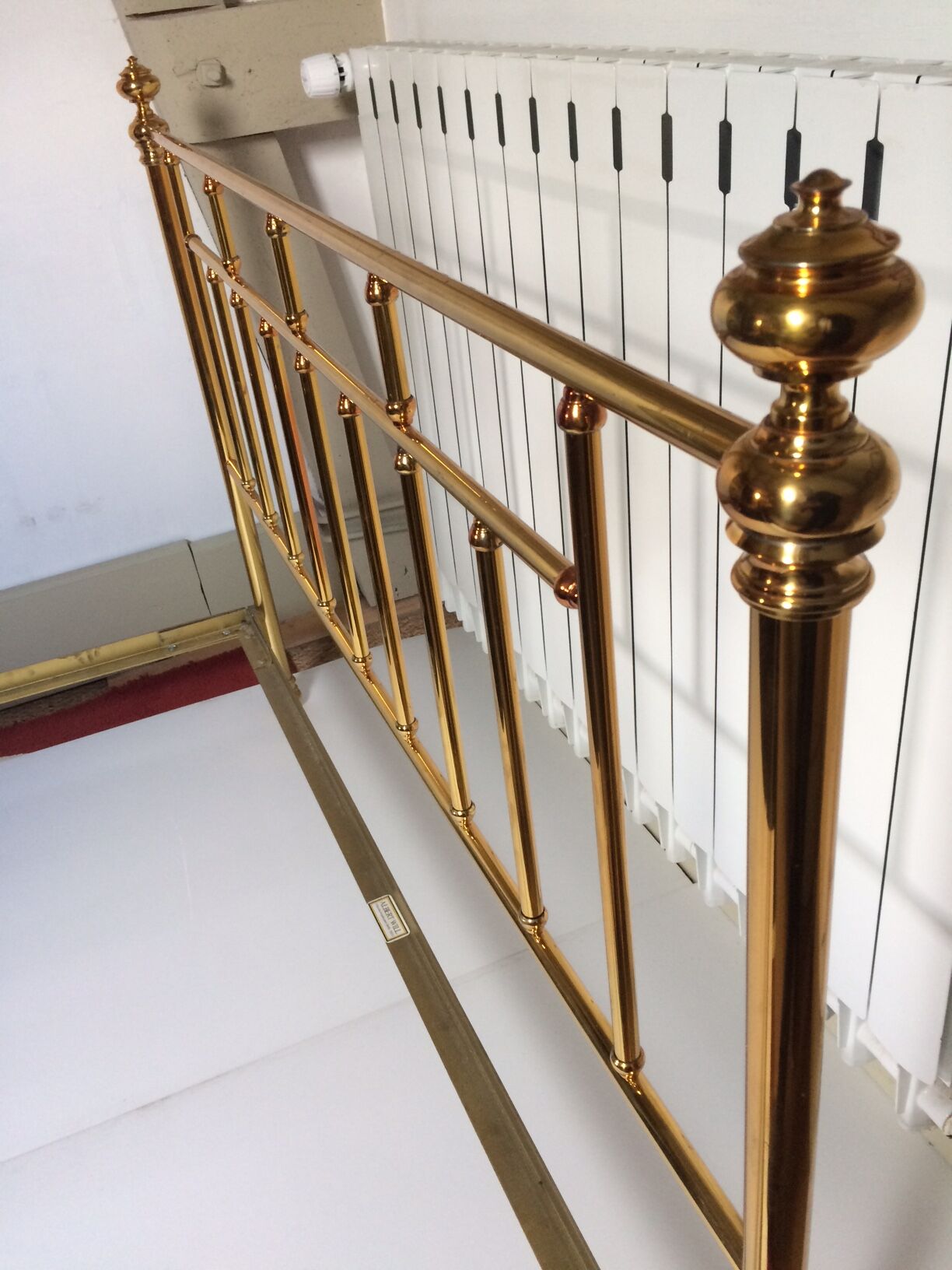 Bed gold brass