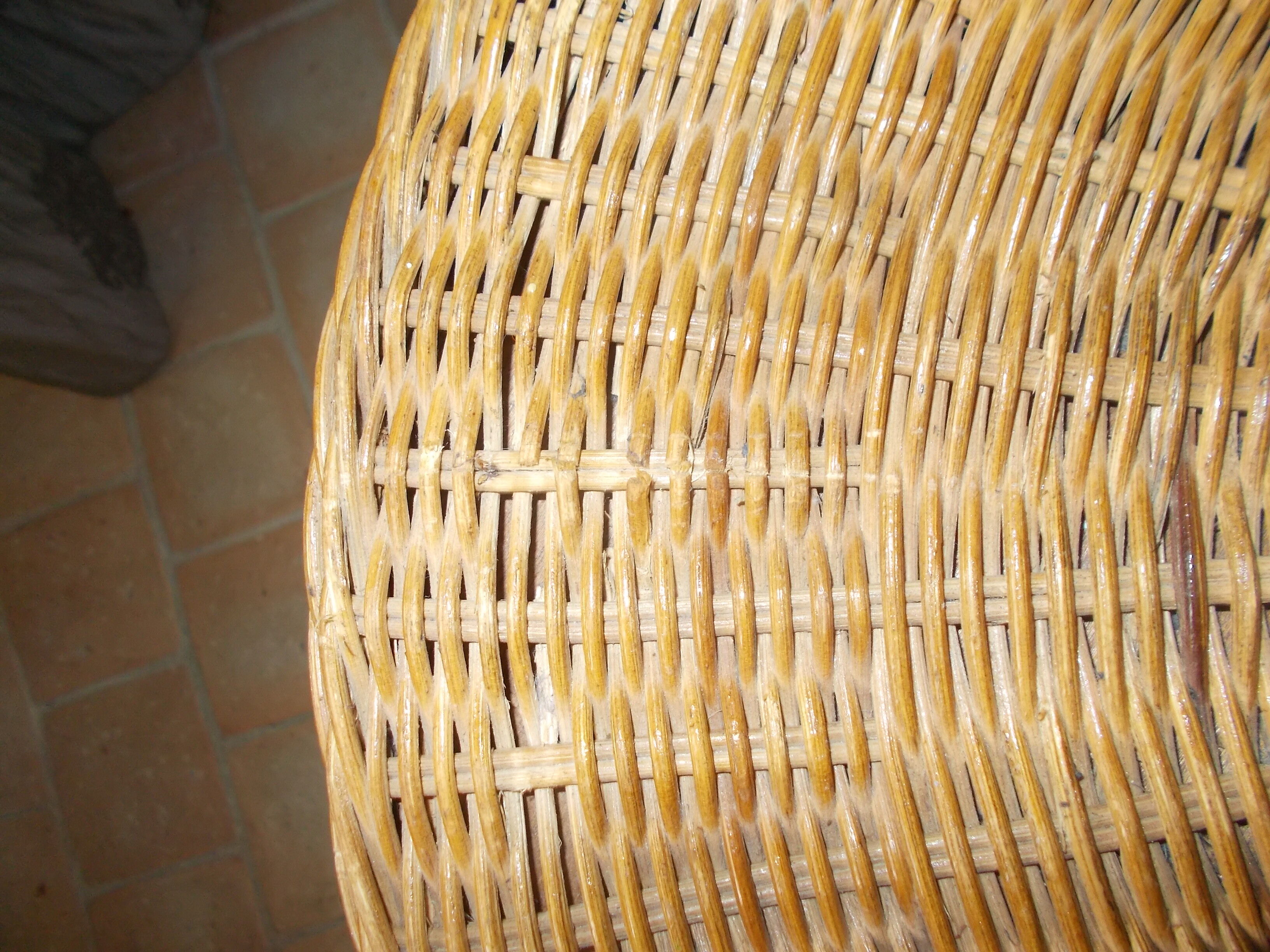 Wicker/rattan side table
