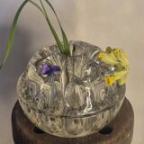 Transparent flower pick