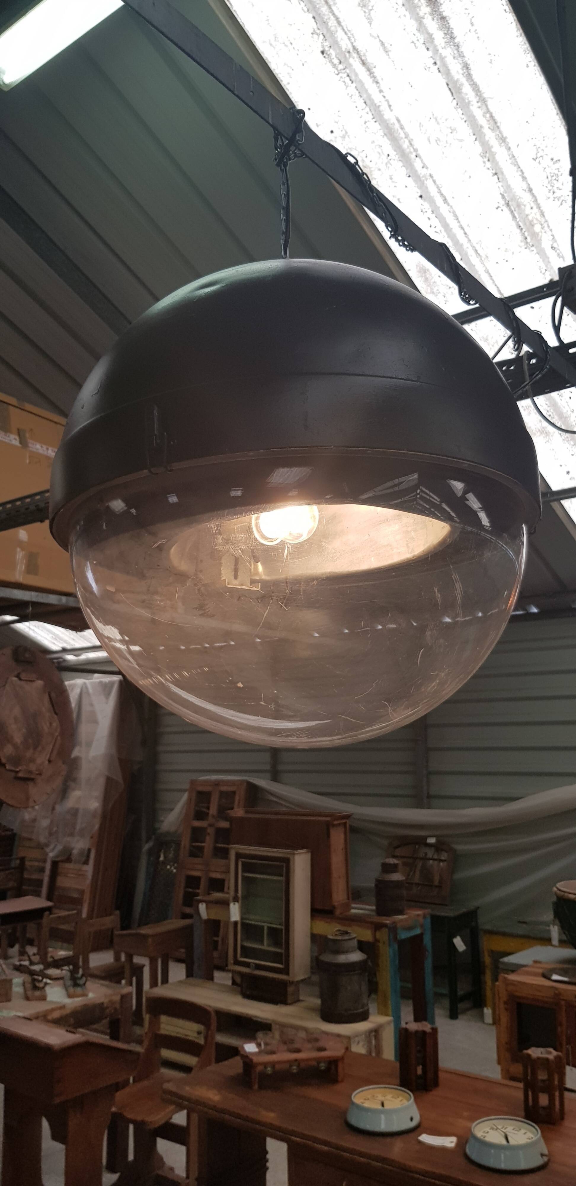 Old lantern - public lighting suspension of the city of Paris