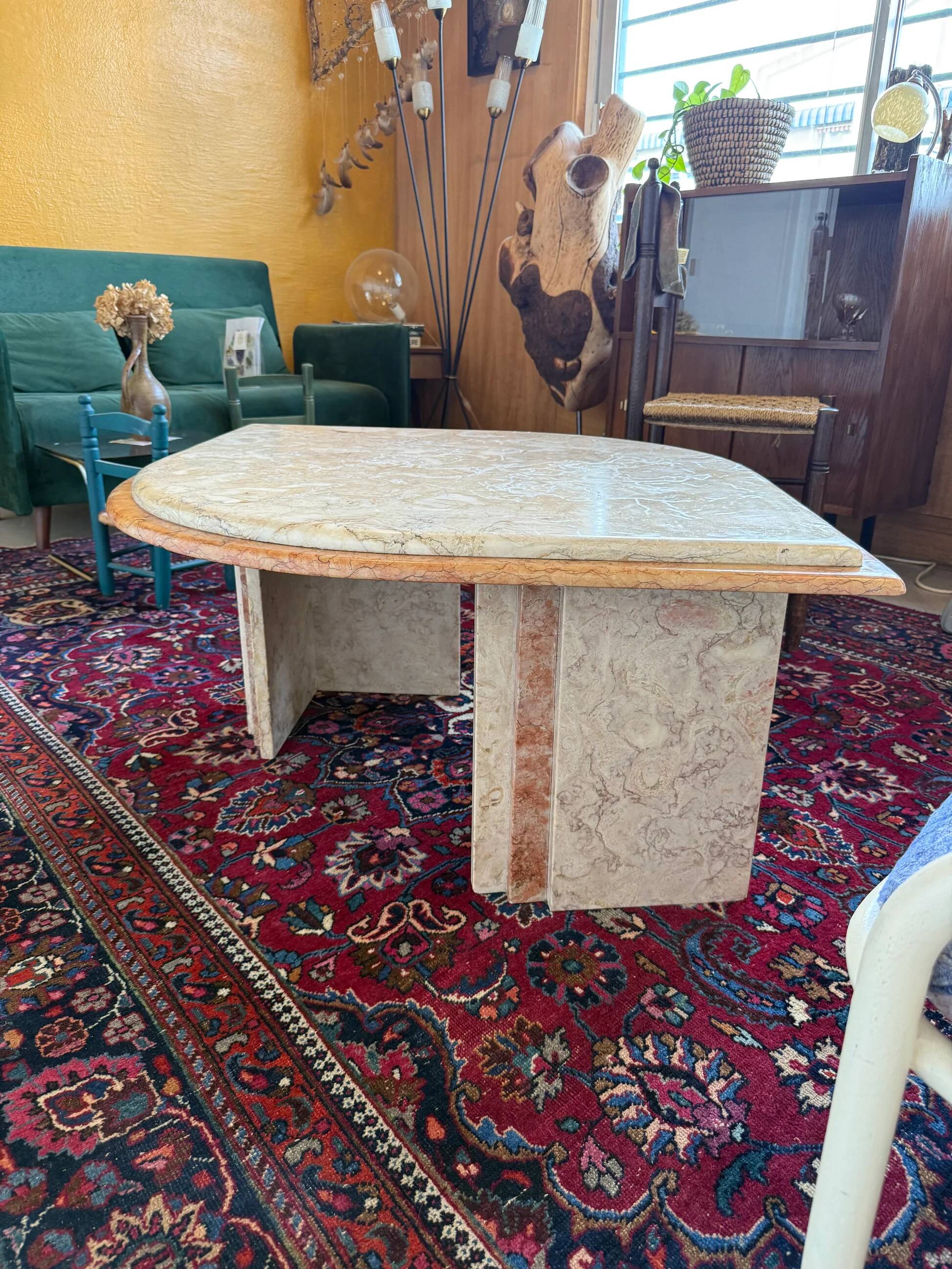 Table Basse Vintage En Marbre - Forme Ovale Allongée, Piètement Alu