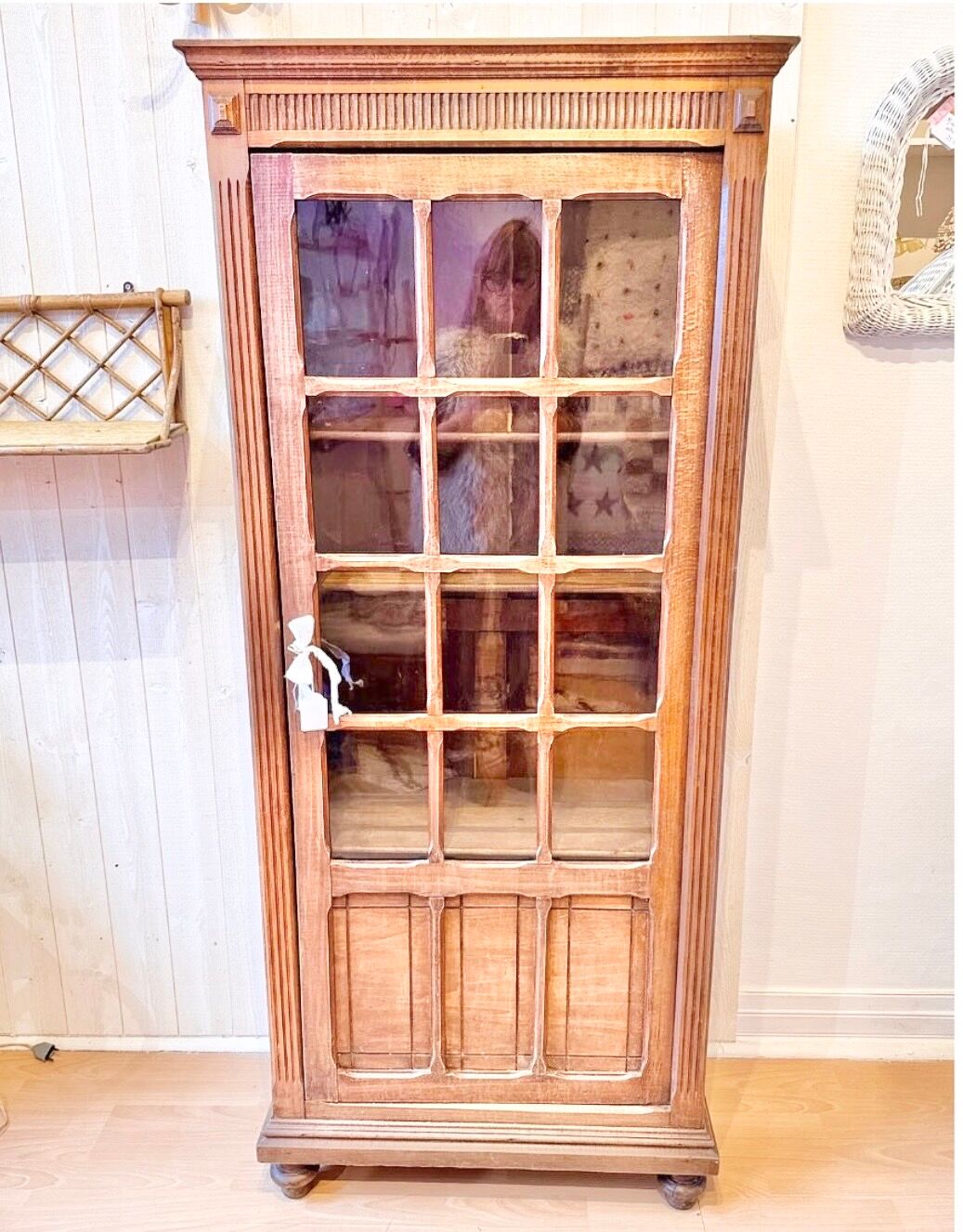 armoire parisienne vitrée