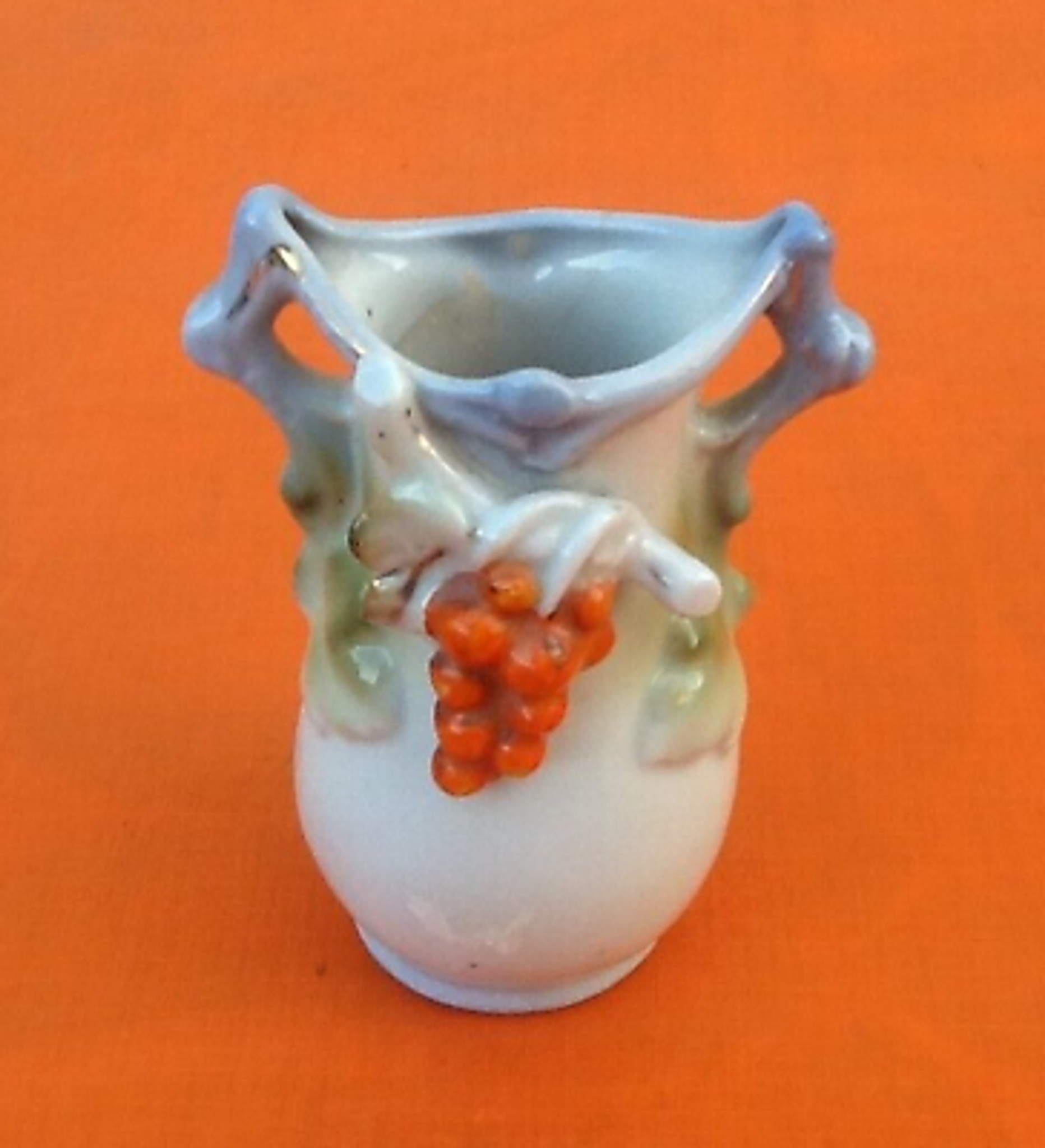 Vase   céramique à décor floral