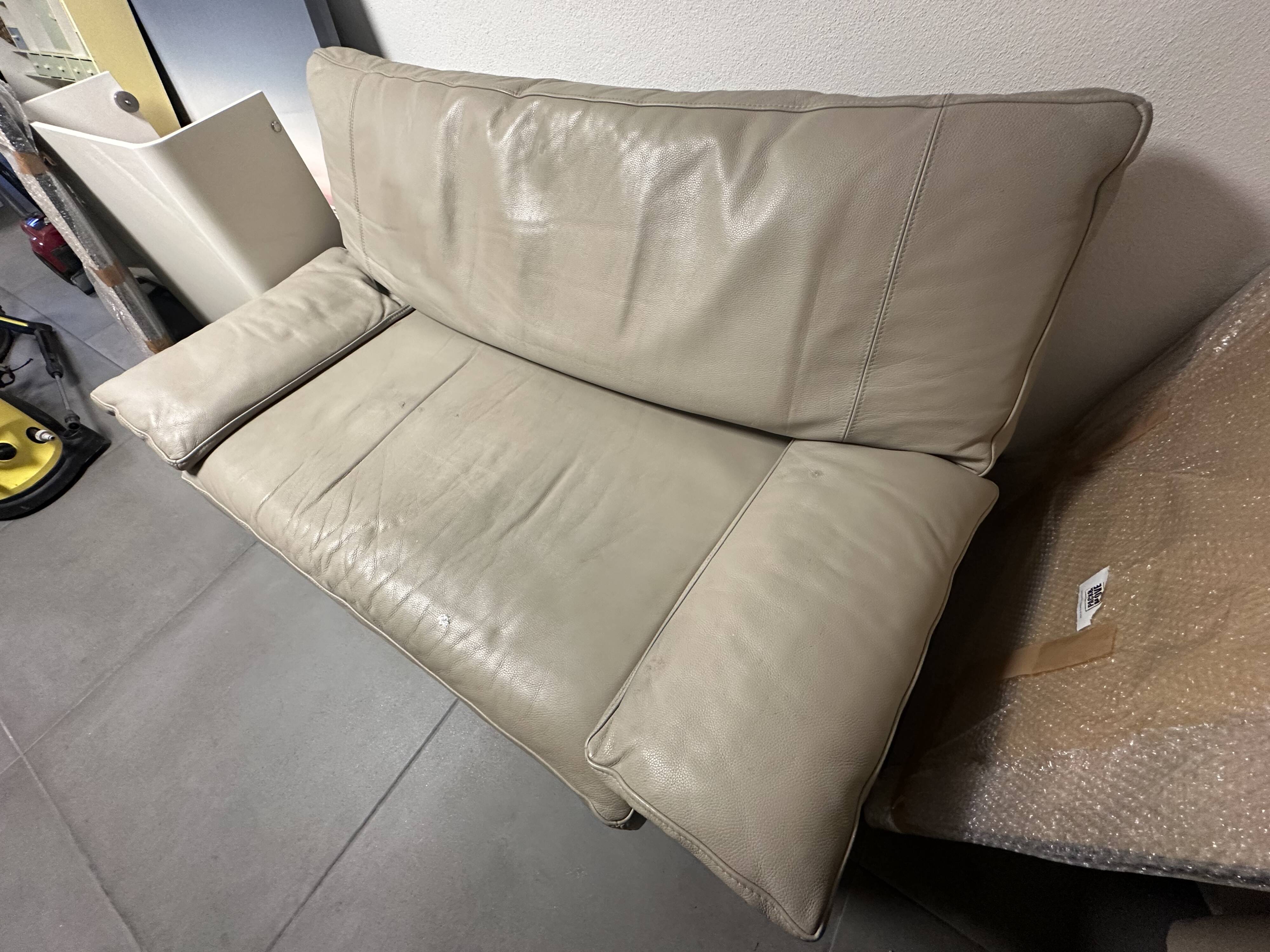 2-seater leather sofa by STEINER