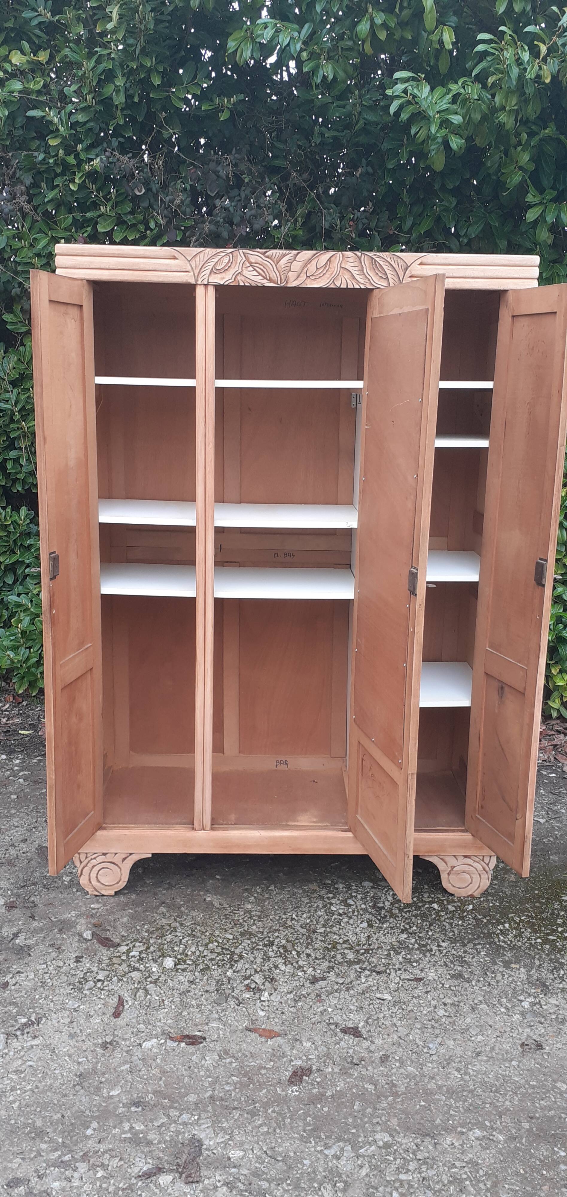 Art deco wardrobe 3 doors walnut raw wood