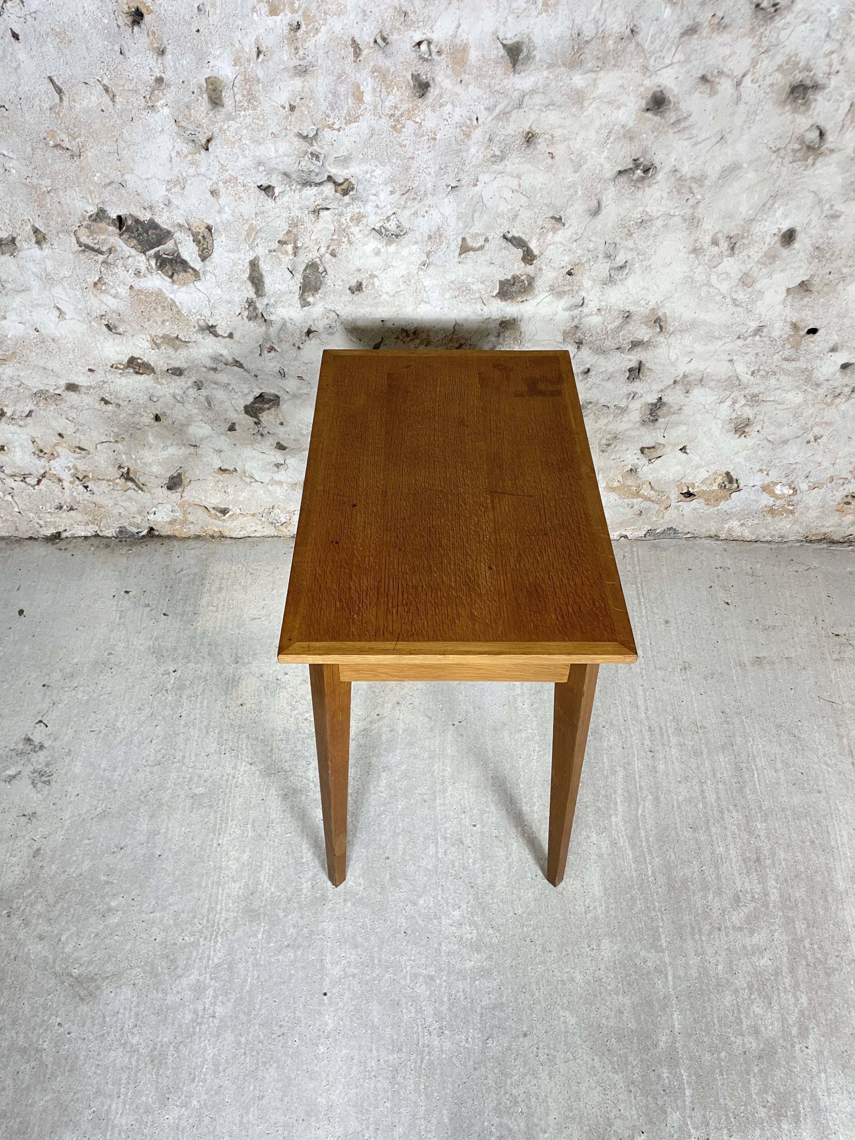 Bureau pieds compas
