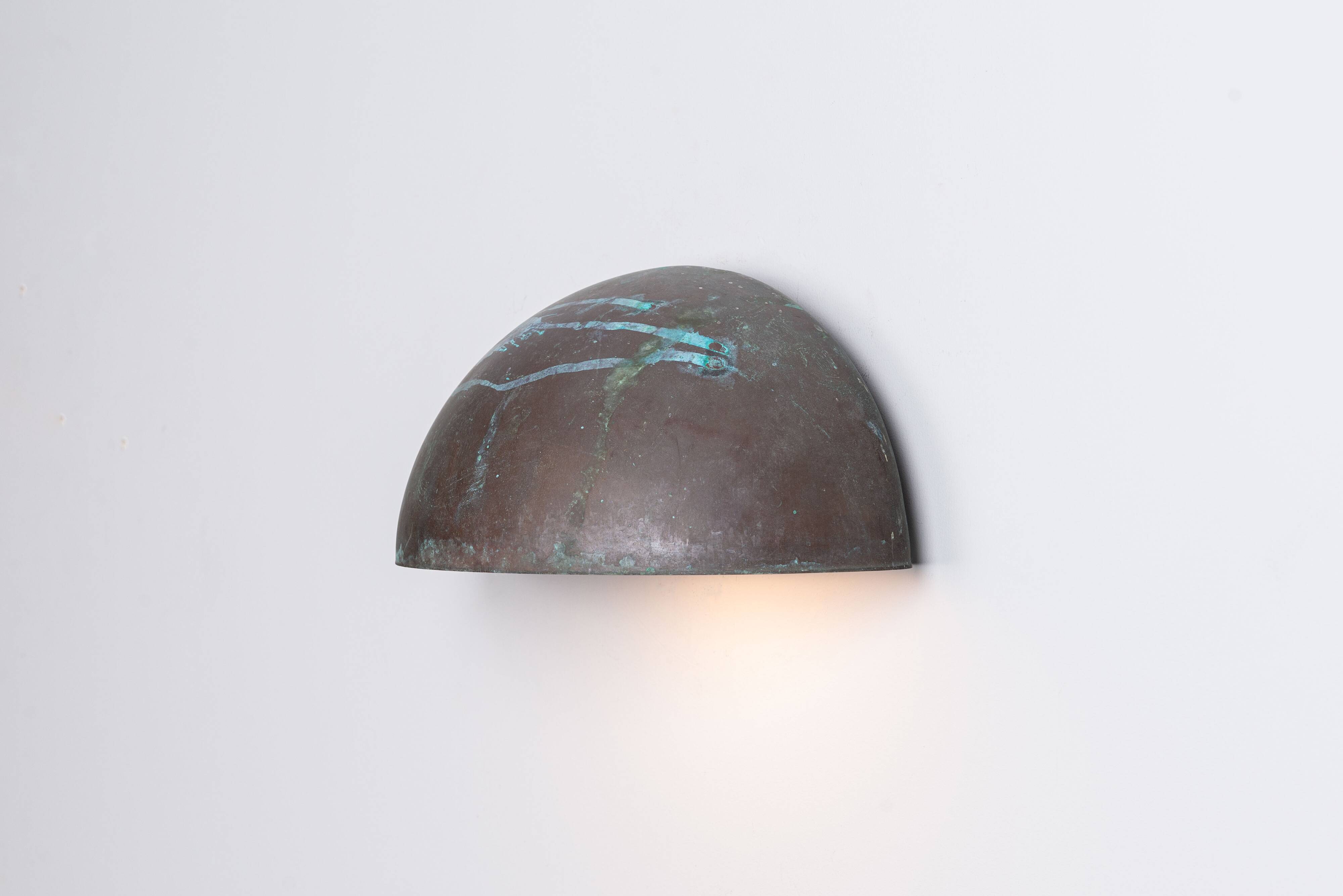 Horn Belysning Type 6650 wall lamp in patinated copper