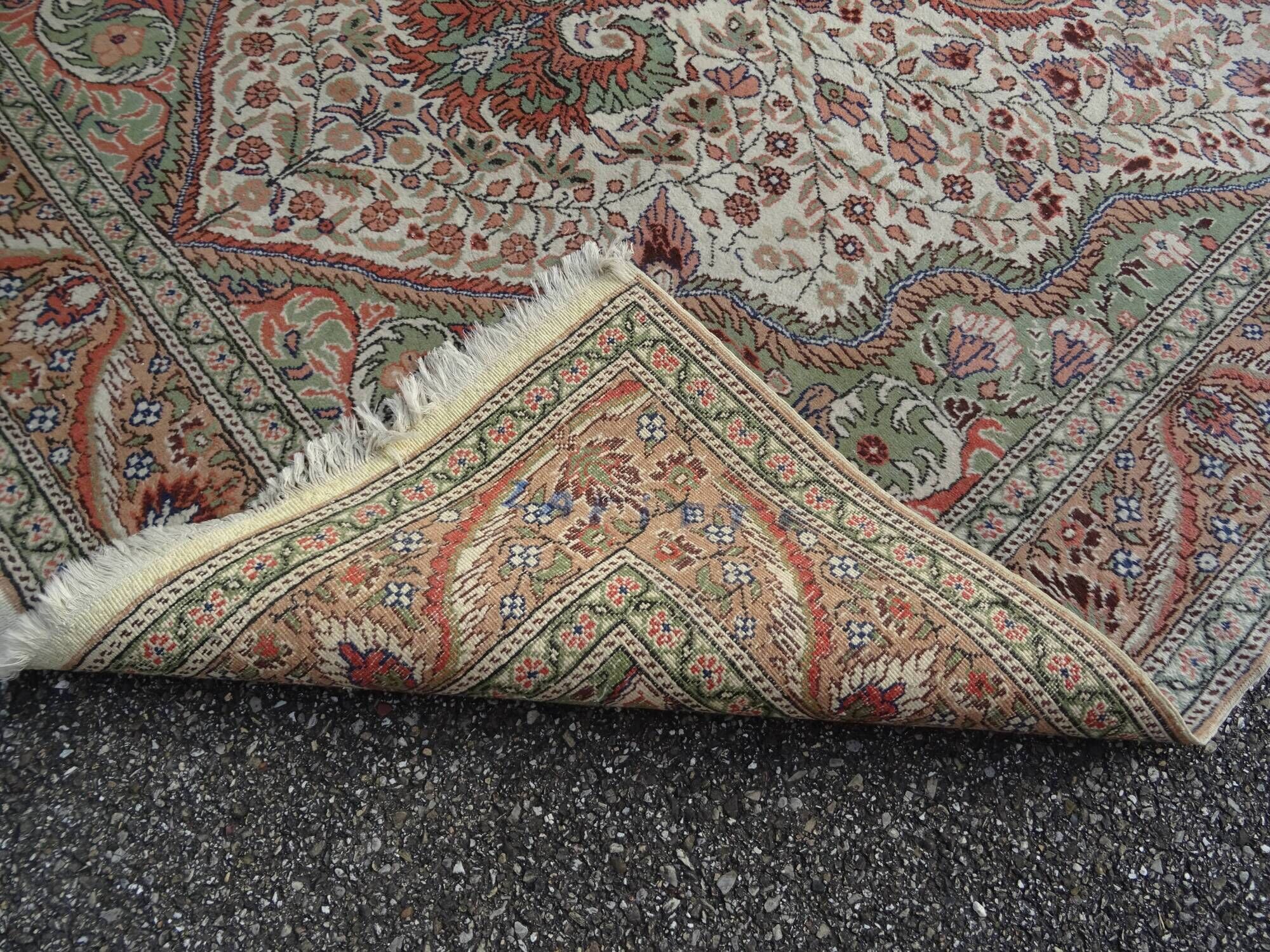 Grand tapis Oriental laine fait main