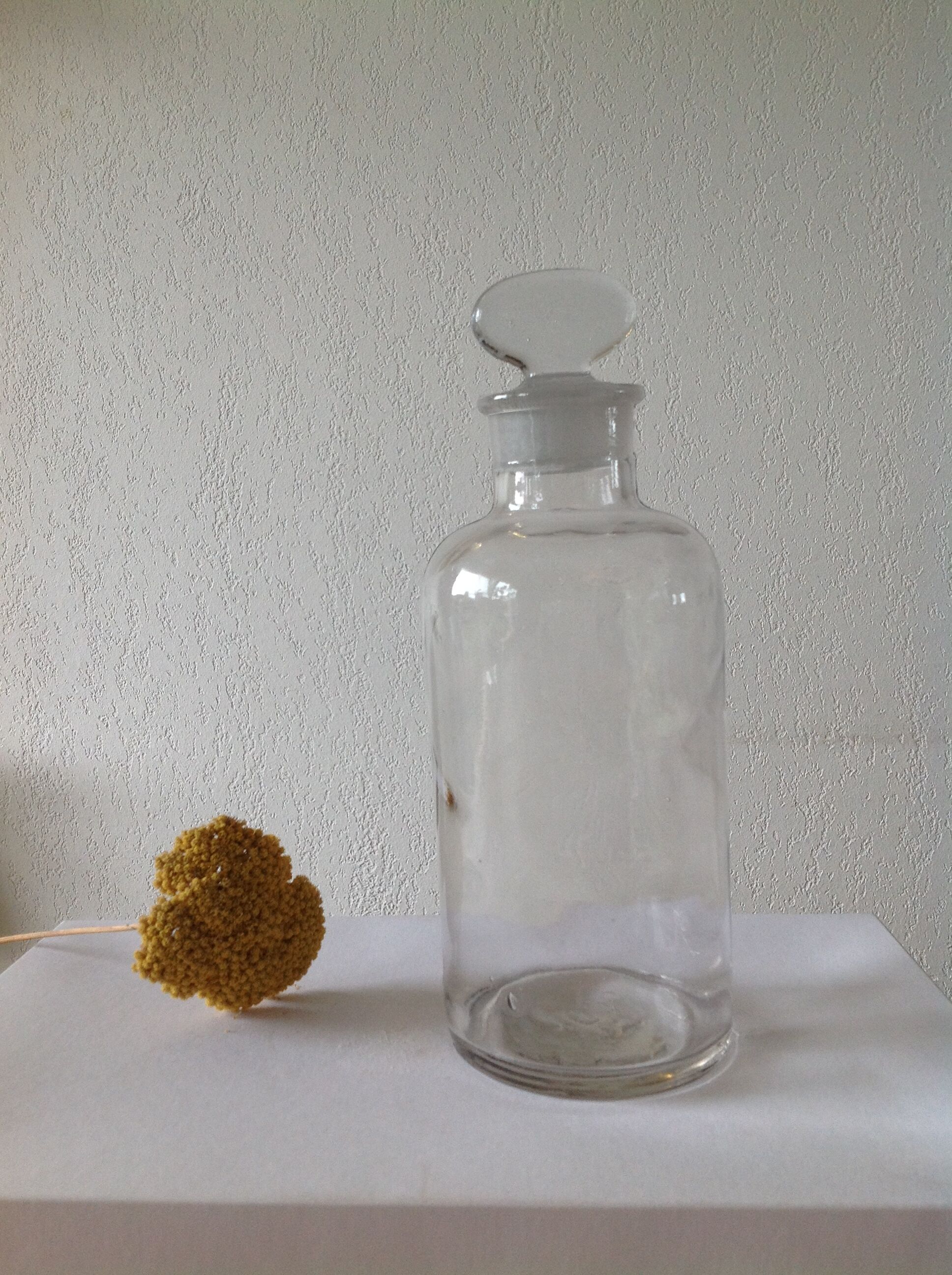 Apothecary 1 litre bottle