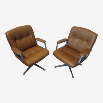 Pair of p215 office armchairs by Osvaldo Borsani for Techno