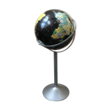 Globe on foot