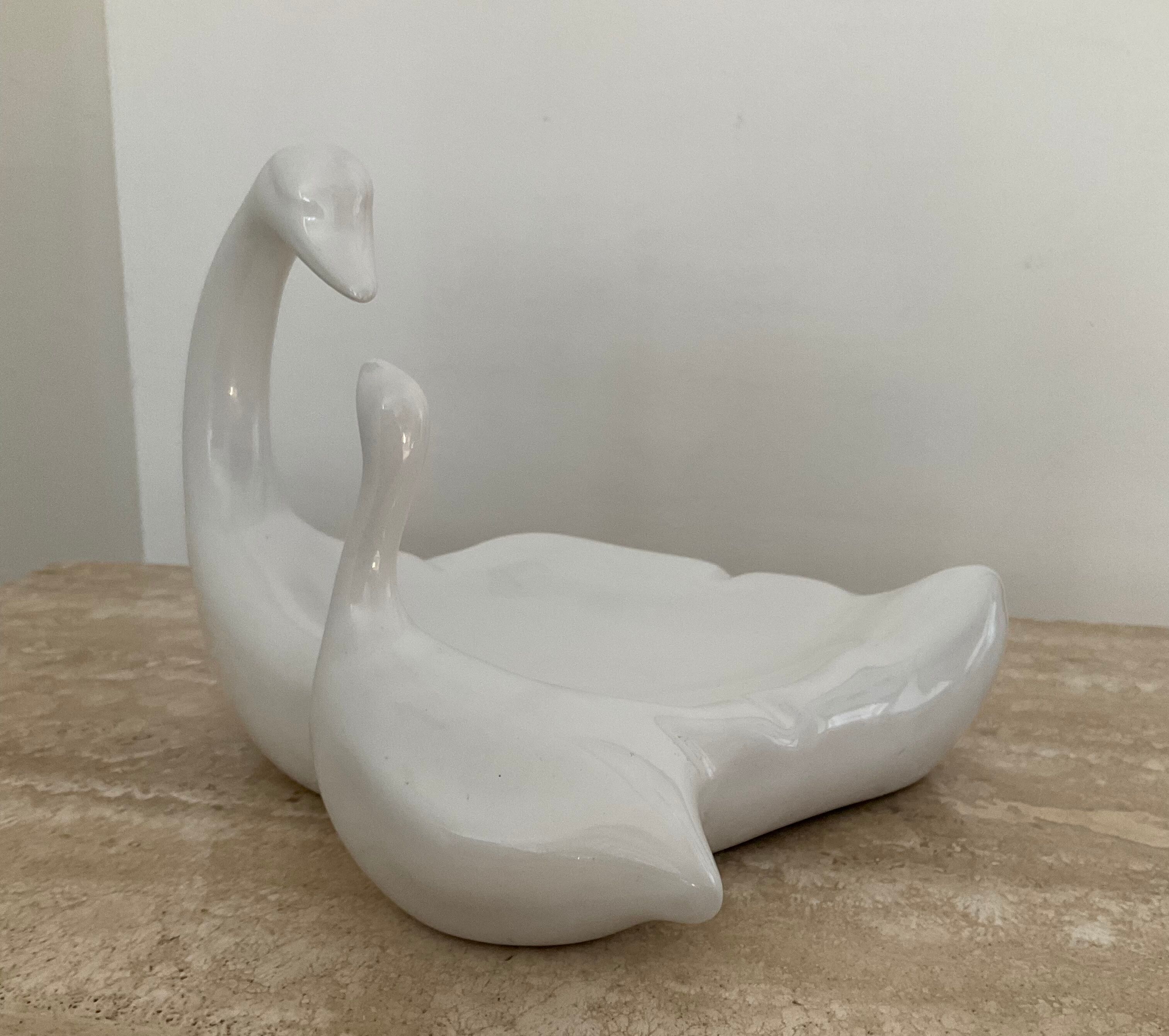 Empty pocket vintage ceramic swan 70s