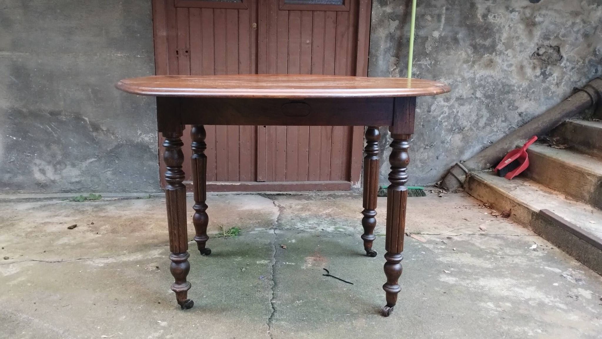 Table ronde Louis Philippe